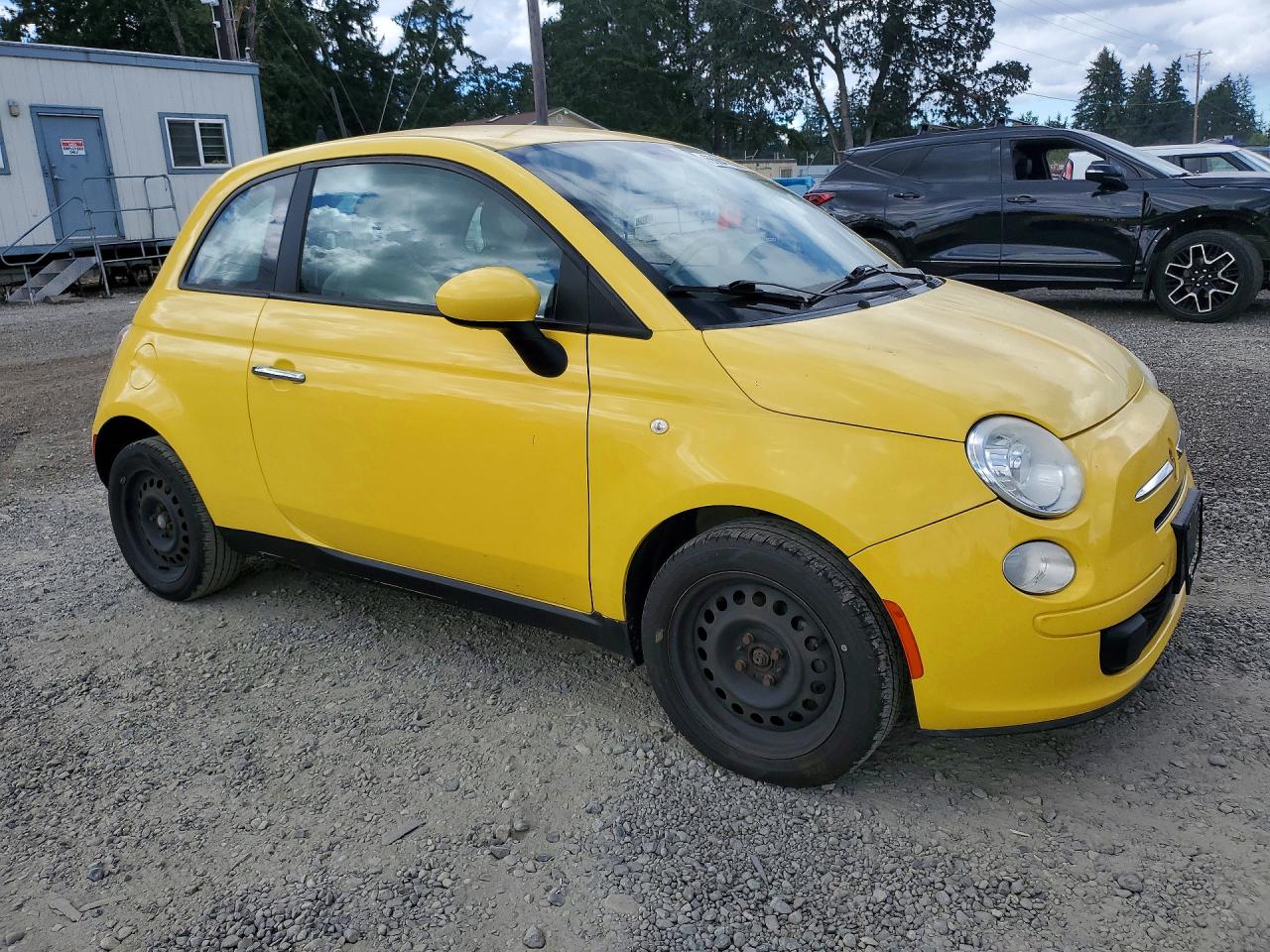 2012 Fiat 500 Pop Yellow vin: 3C3CFFAR1CT383728