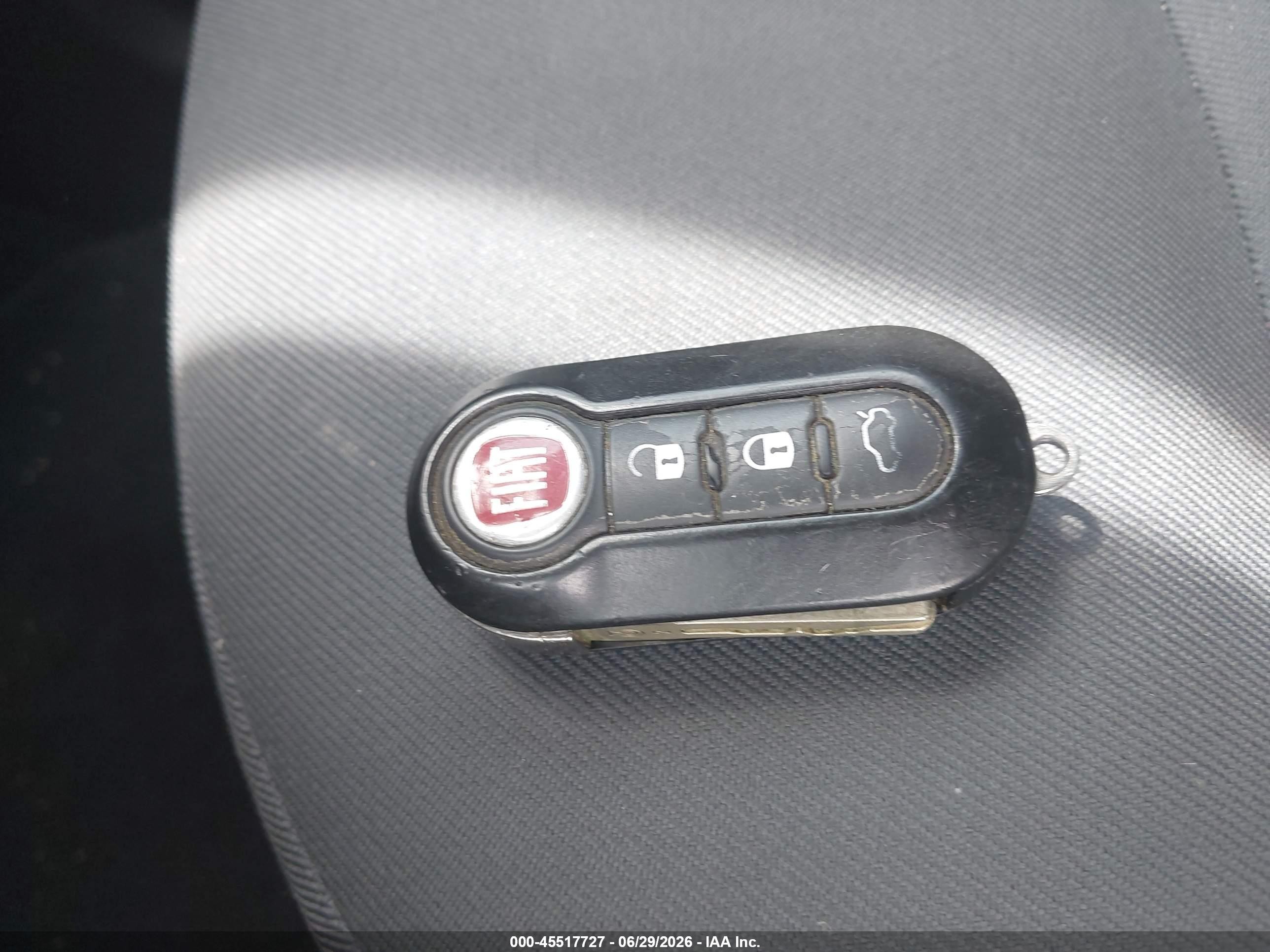 2013 Fiat 500 Pop Blue vin: 3C3CFFAR1DT570551