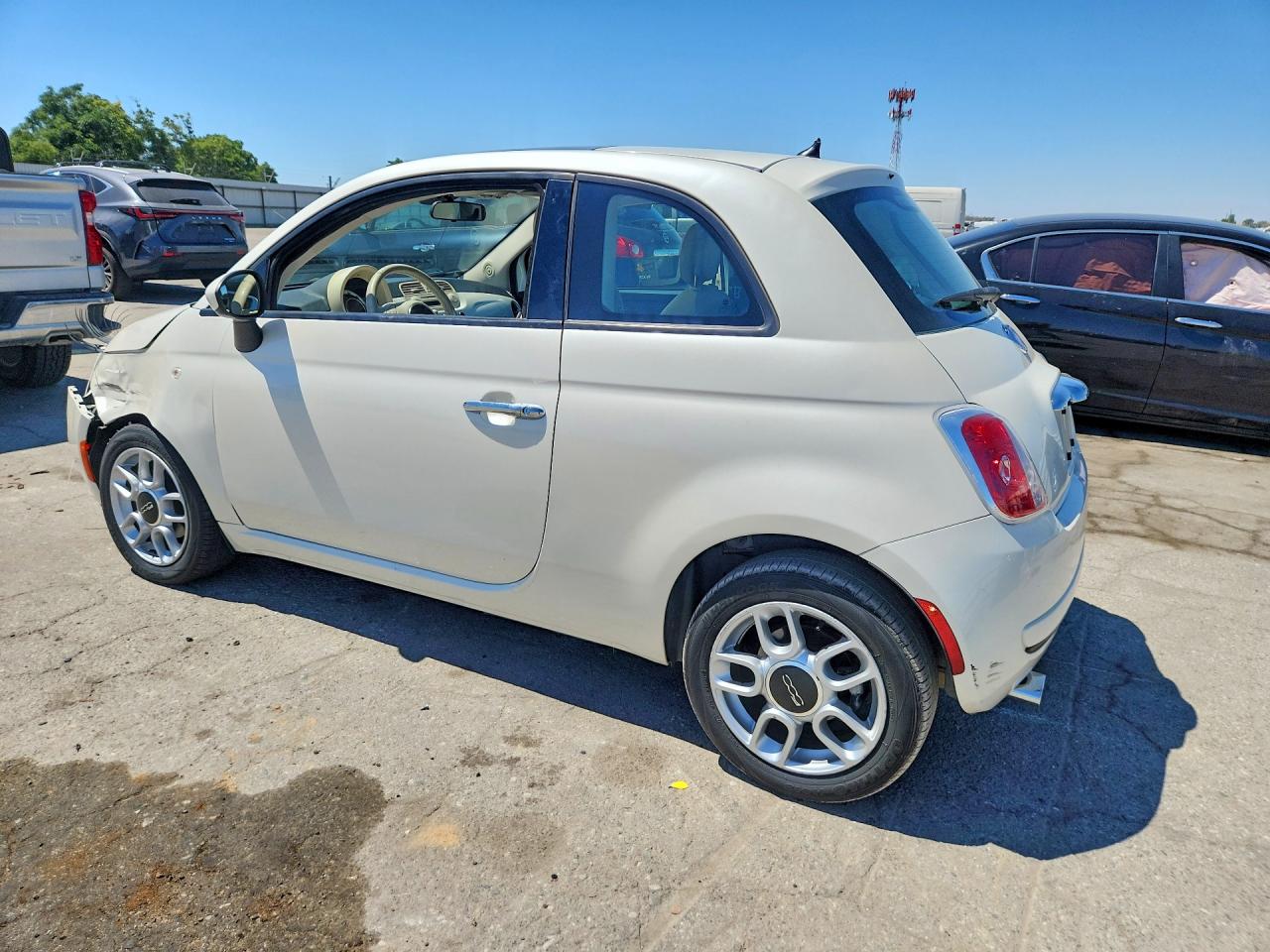 2014 Fiat 500 Pop White vin: 3C3CFFAR2ET262760