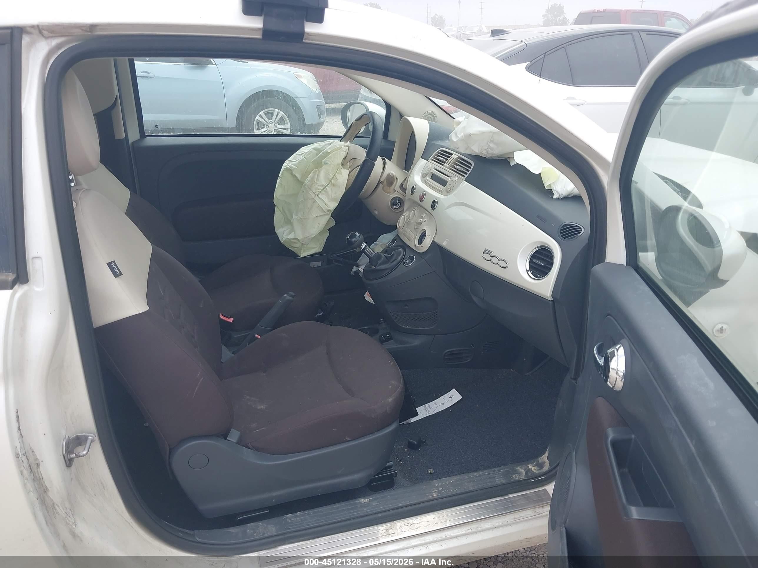 2015 Fiat 500 Pop White vin: 3C3CFFAR2FT514041