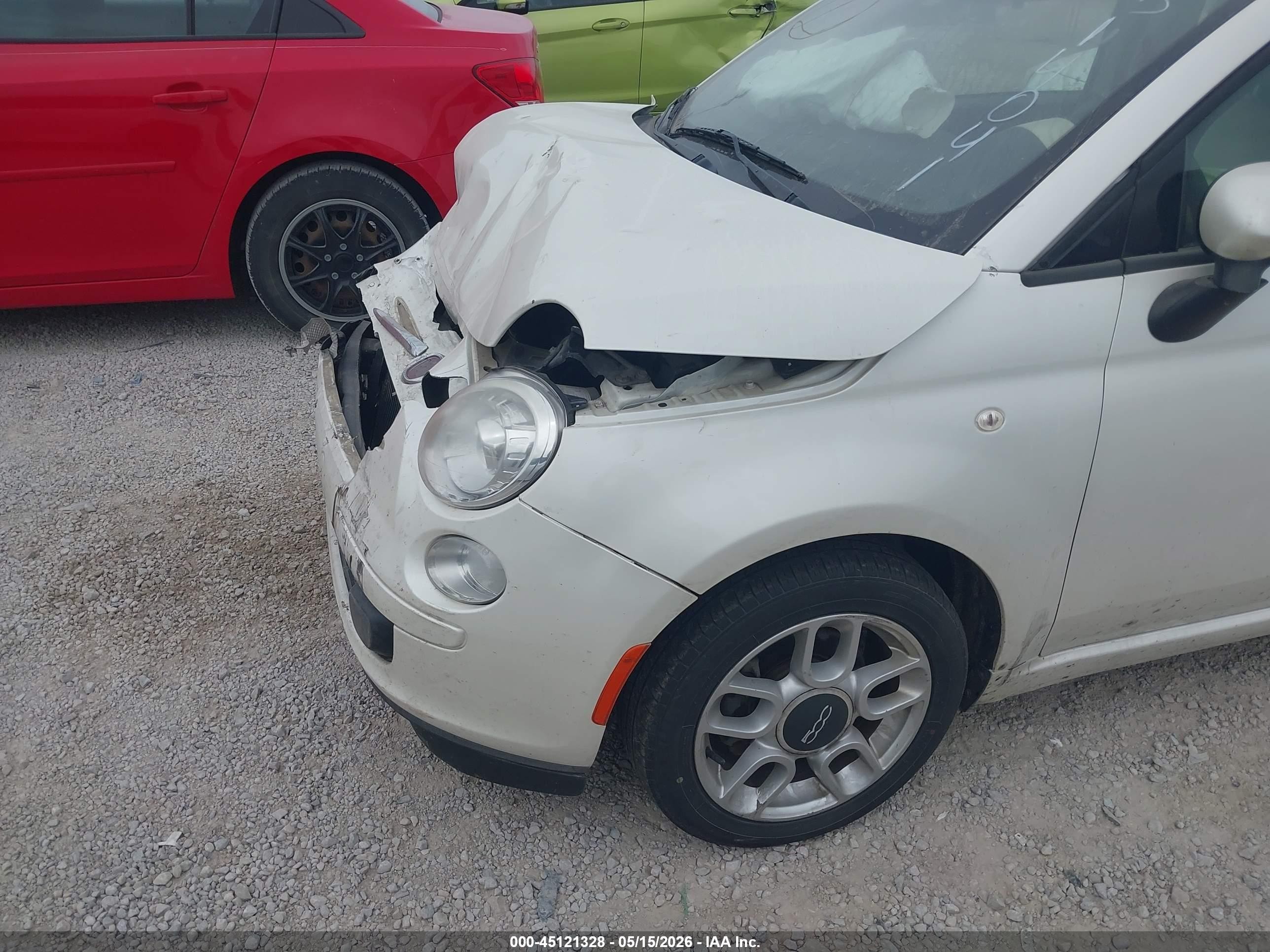 2015 Fiat 500 Pop White vin: 3C3CFFAR2FT514041