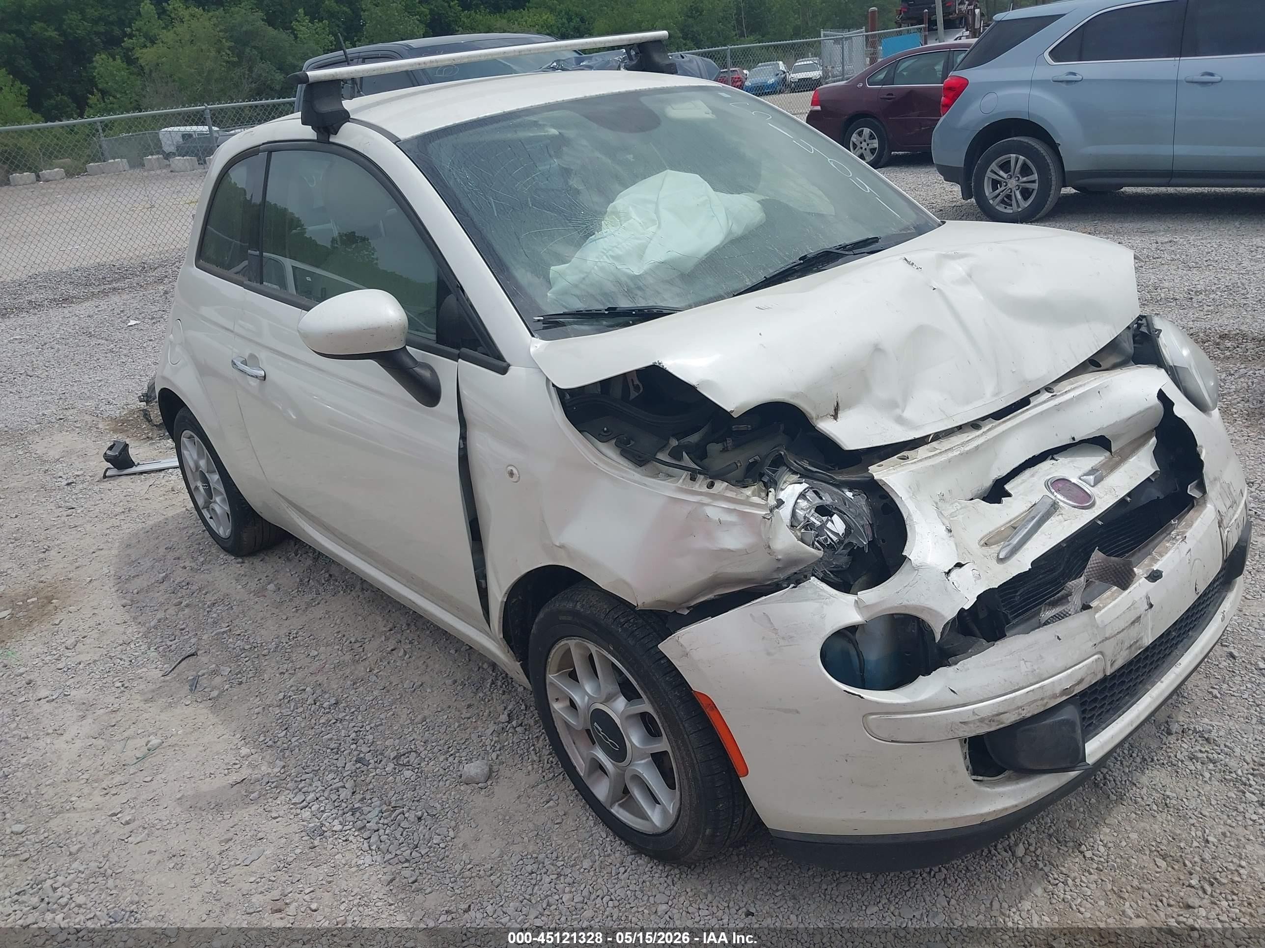 2015 Fiat 500 Pop White vin: 3C3CFFAR2FT514041