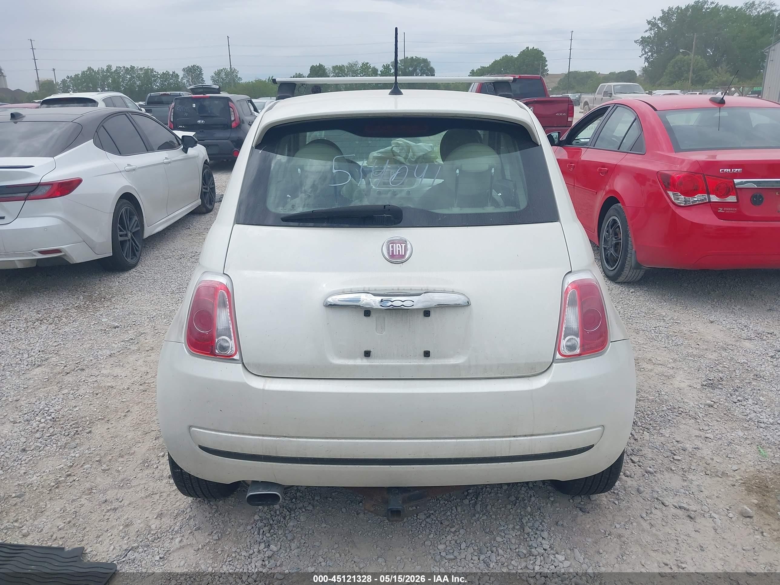 2015 Fiat 500 Pop White vin: 3C3CFFAR2FT514041