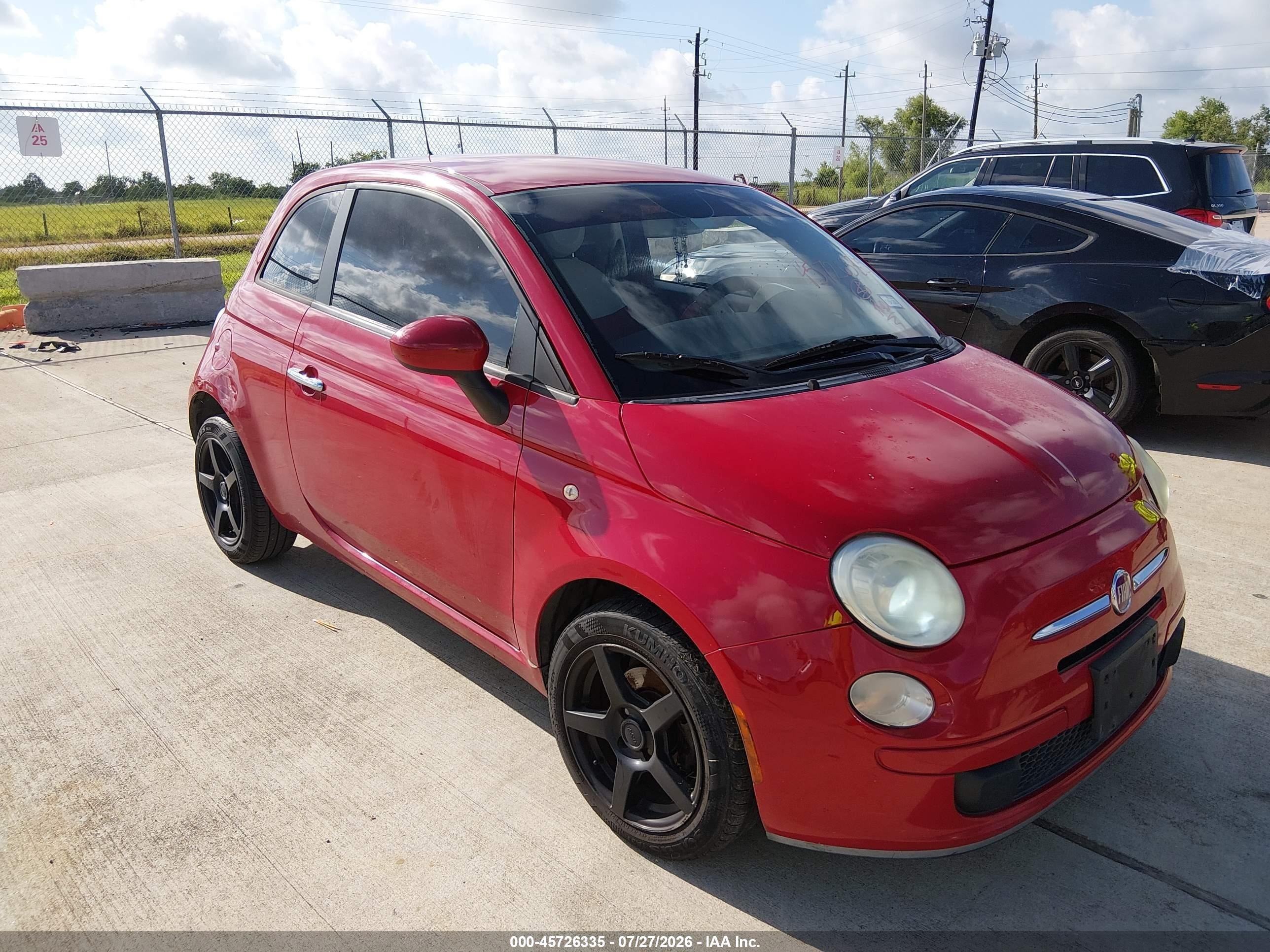 2013 Fiat 500 Pop Red vin: 3C3CFFAR3DT686401