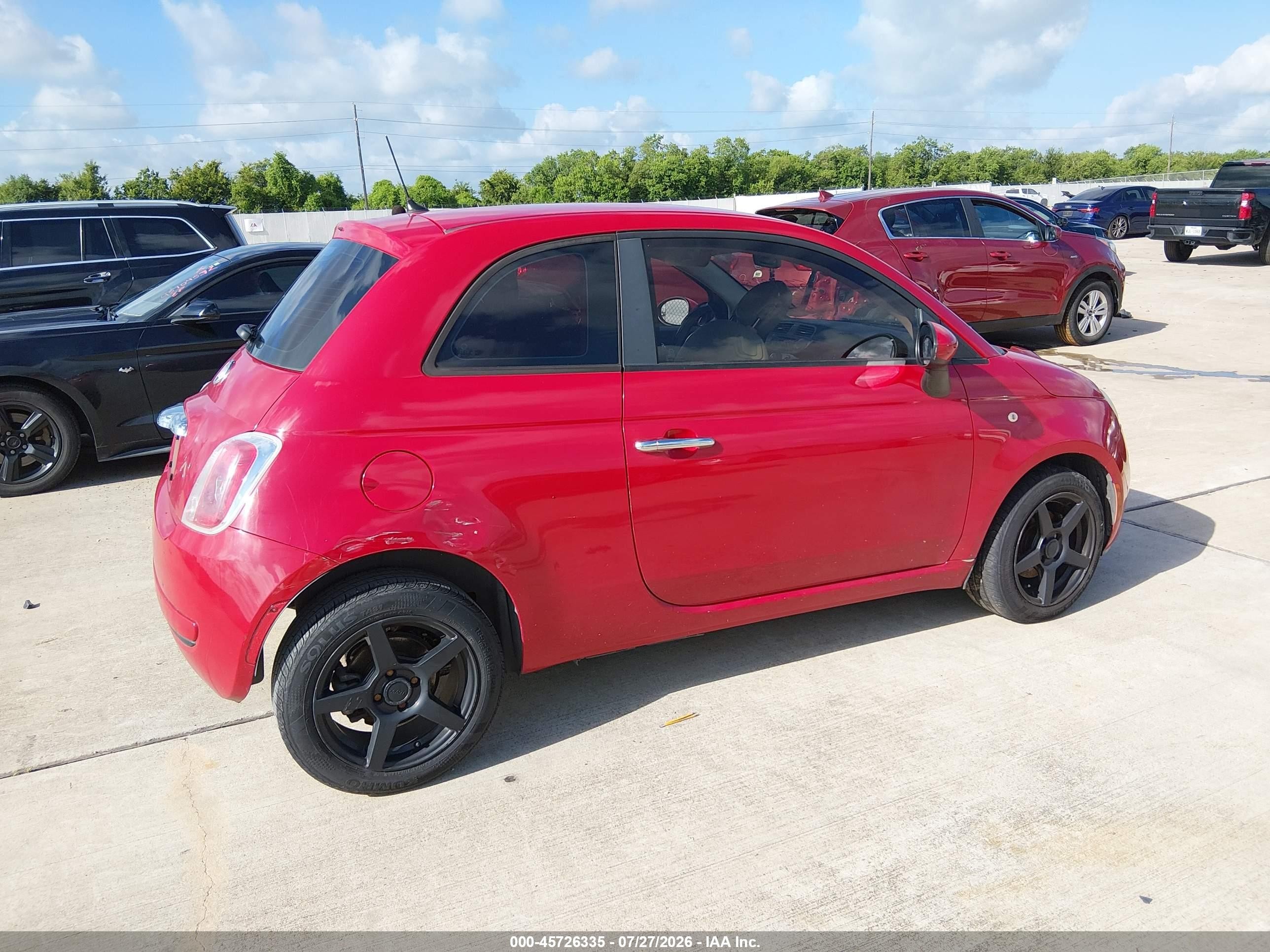 2013 Fiat 500 Pop Red vin: 3C3CFFAR3DT686401