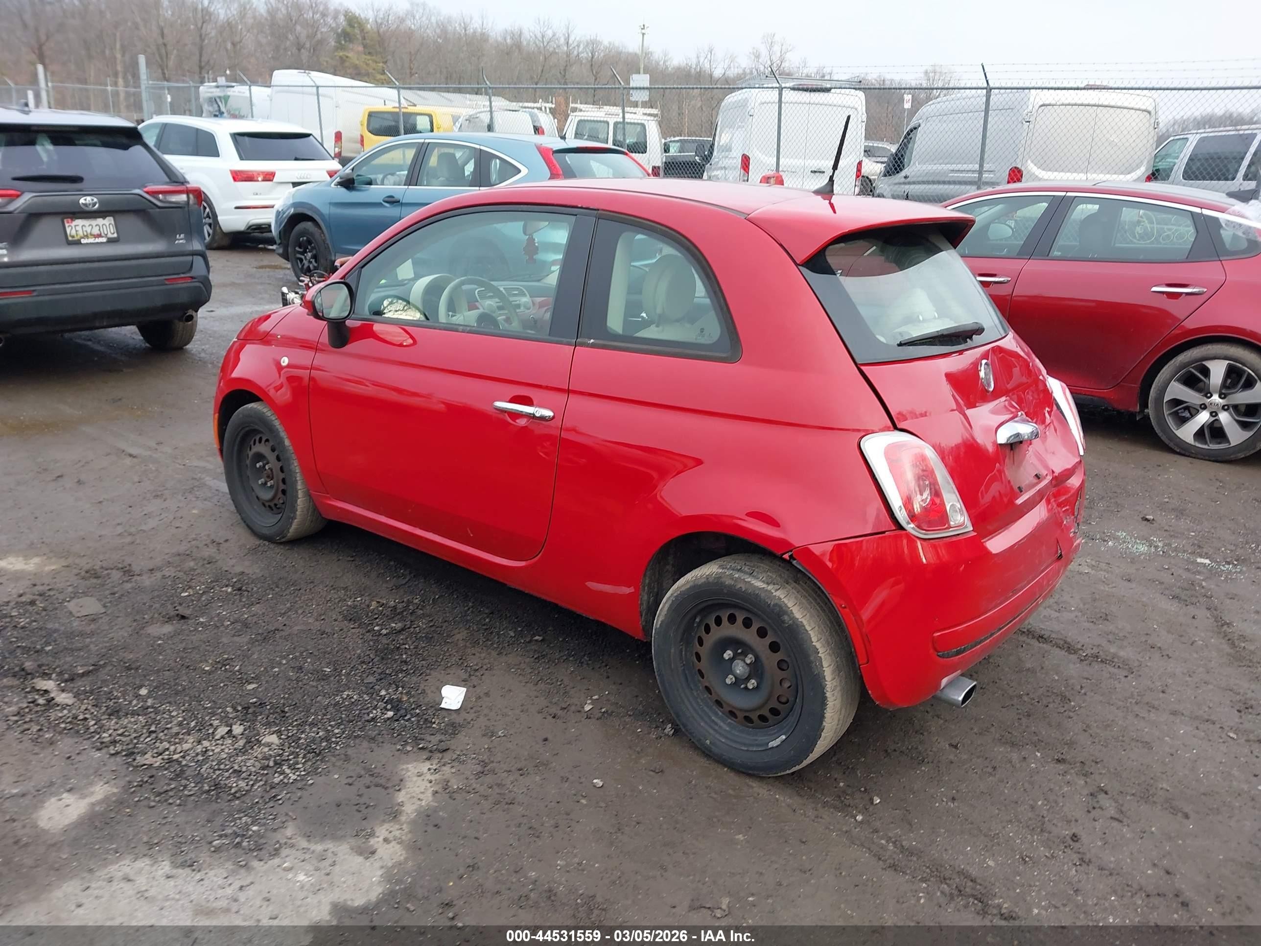 2015 Fiat 500 Pop Red vin: 3C3CFFAR3FT501394