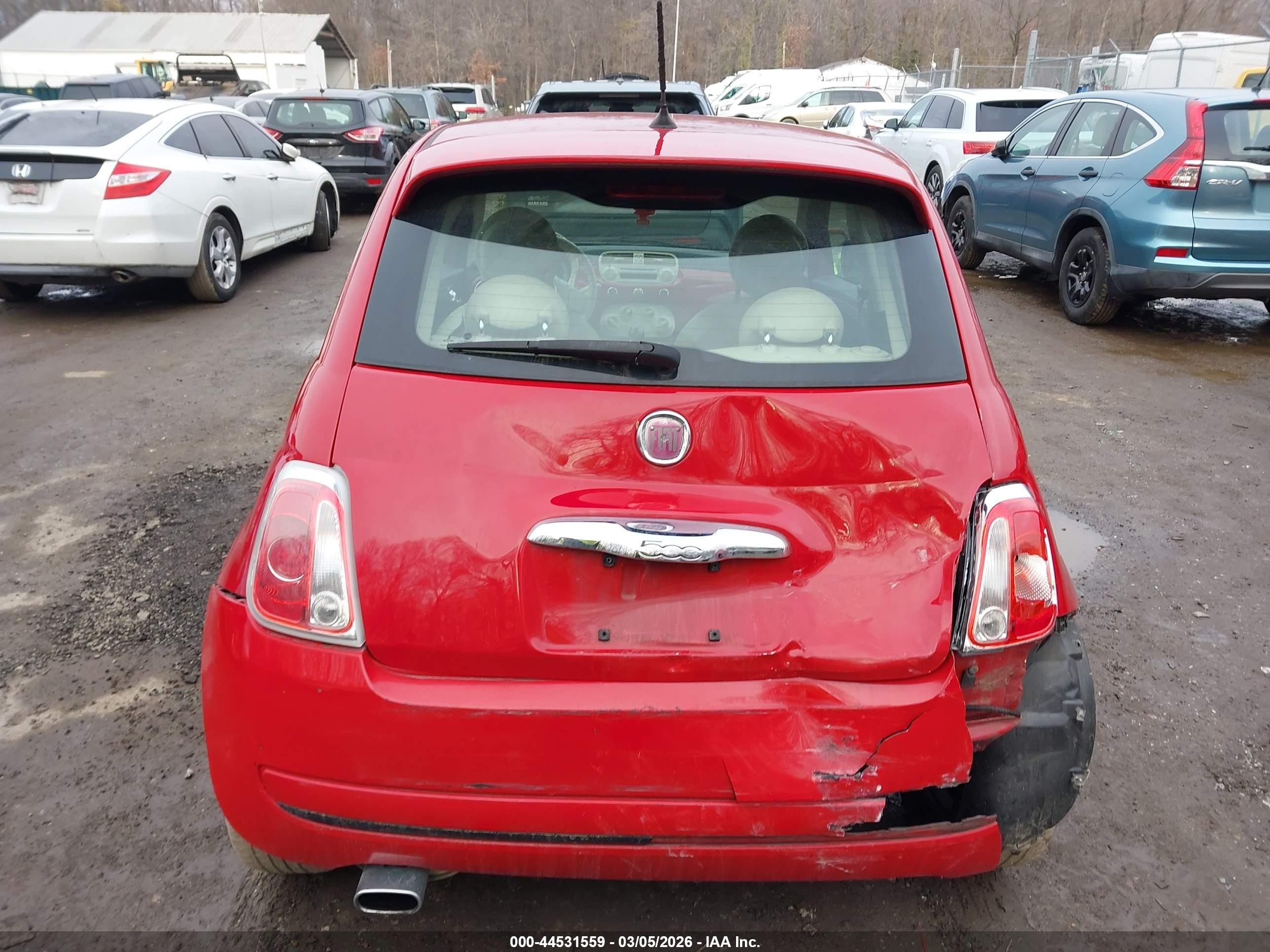 2015 Fiat 500 Pop Red vin: 3C3CFFAR3FT501394