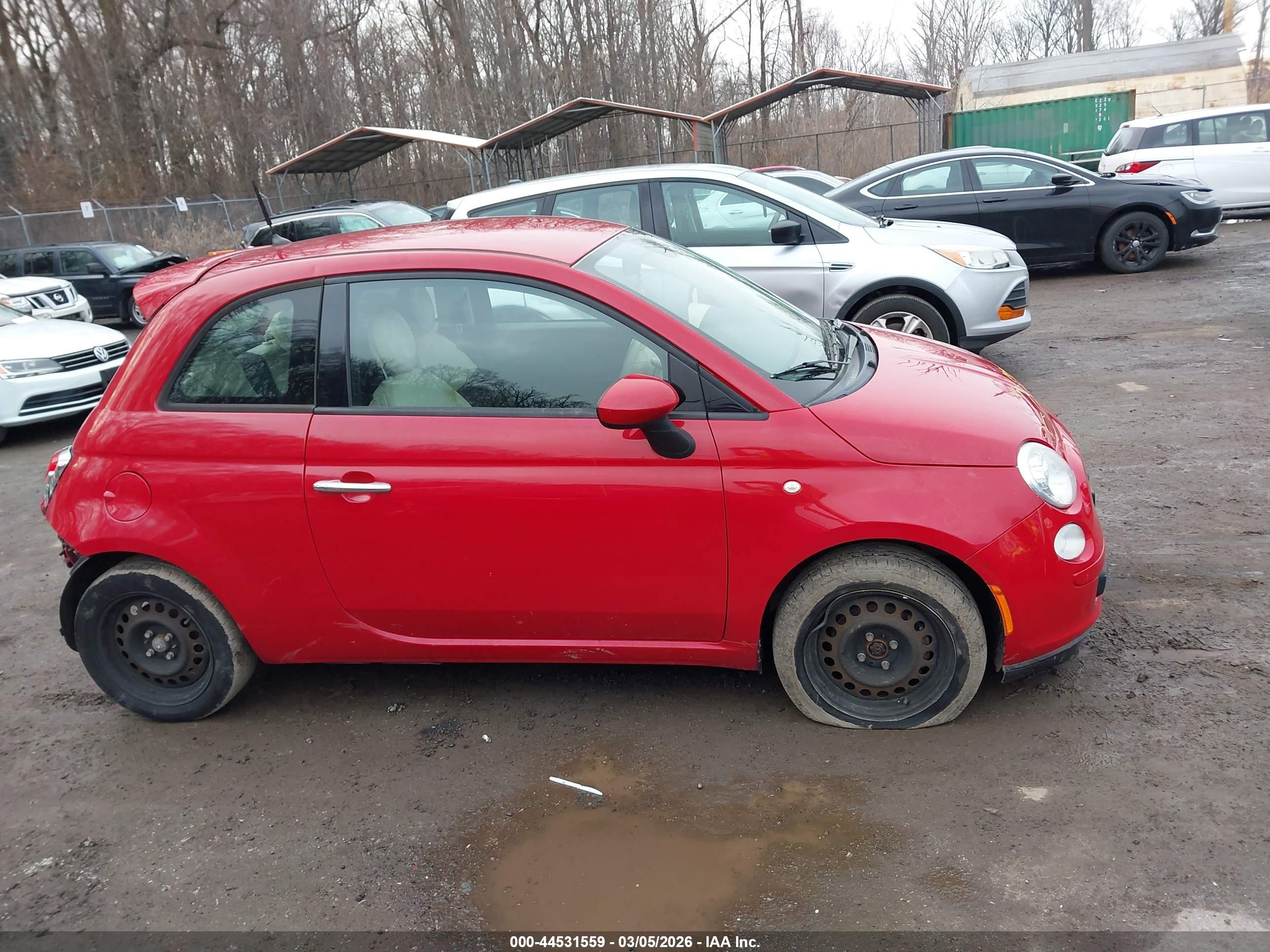 2015 Fiat 500 Pop Red vin: 3C3CFFAR3FT501394