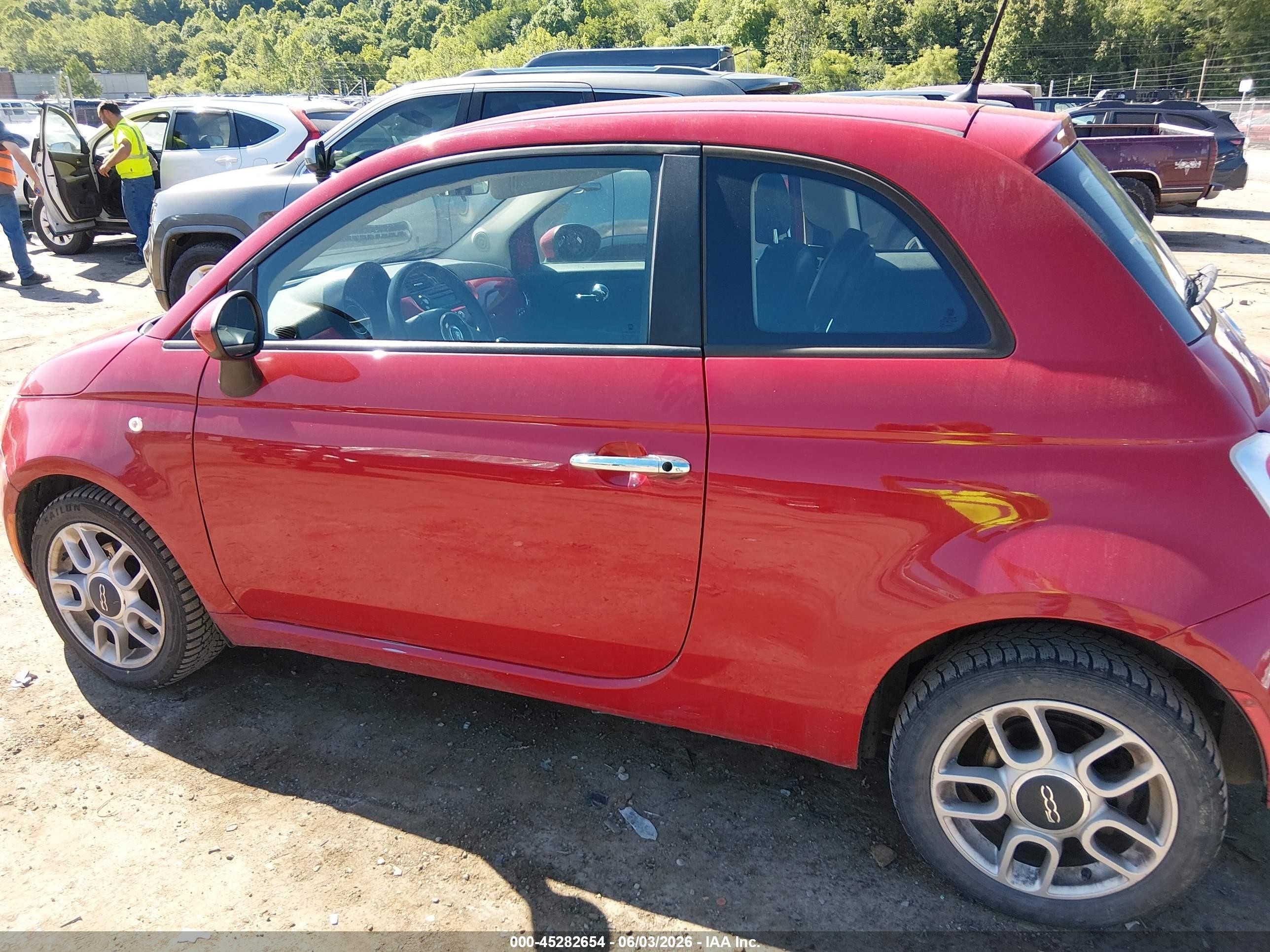 2012 Fiat 500 Pop Red vin: 3C3CFFAR4CT125137