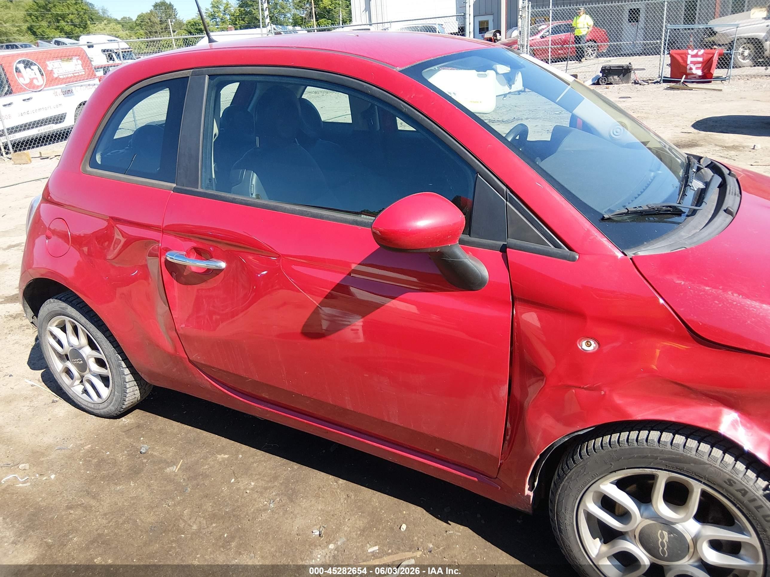 2012 Fiat 500 Pop Red vin: 3C3CFFAR4CT125137