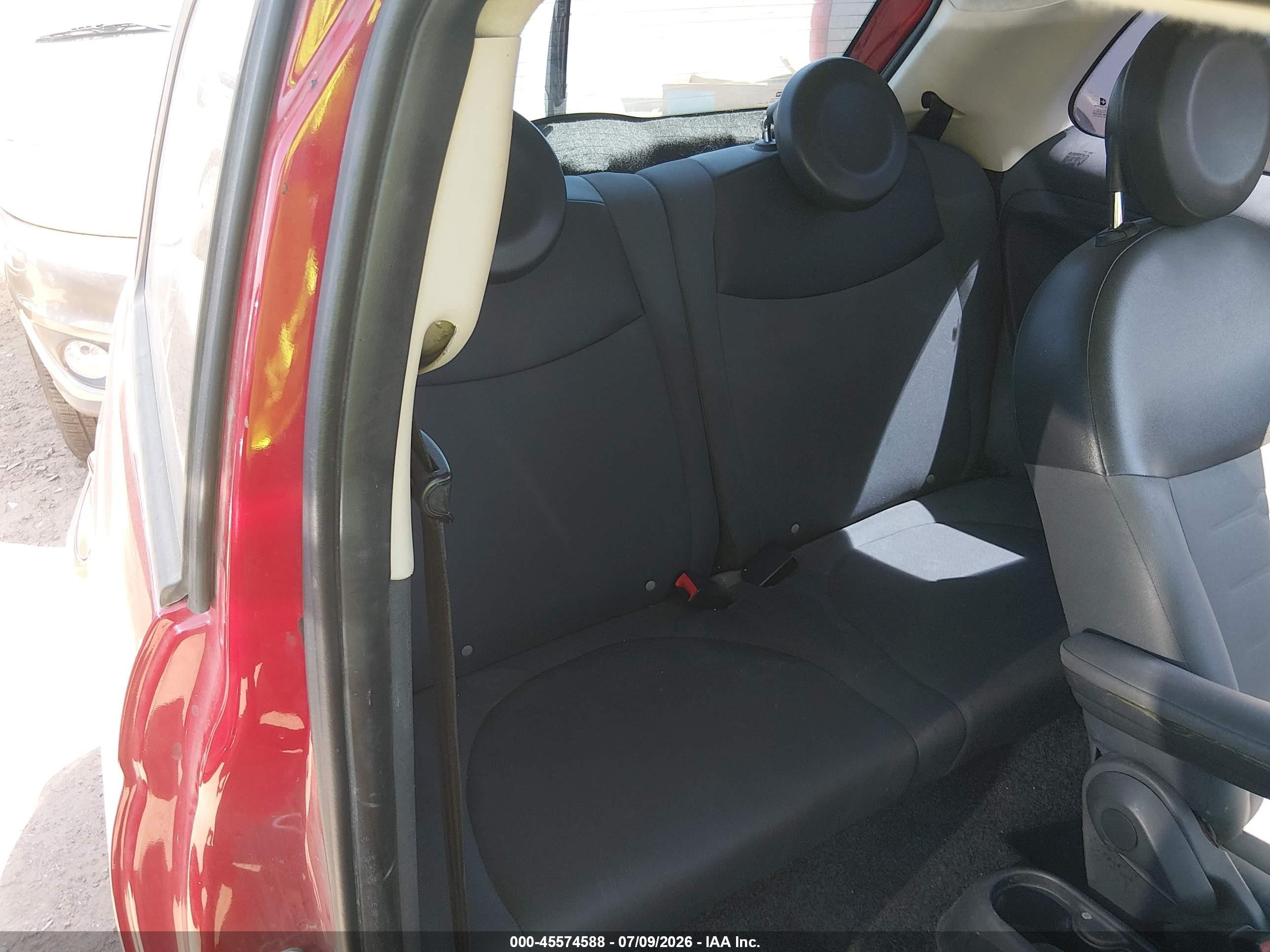 2012 Fiat 500 Pop Red vin: 3C3CFFAR4CT125431