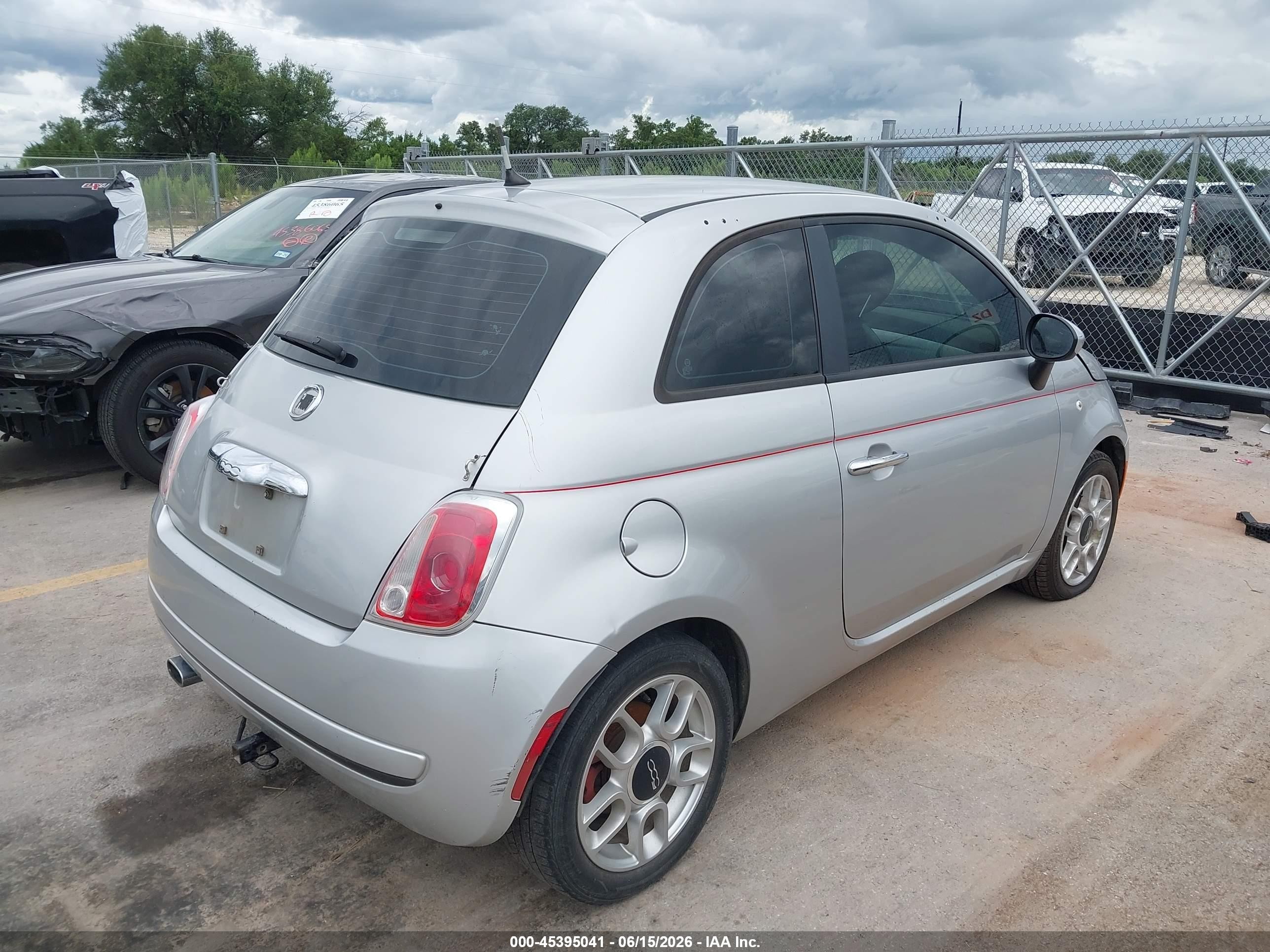 2012 Fiat 500 Pop Silver vin: 3C3CFFAR4CT343790