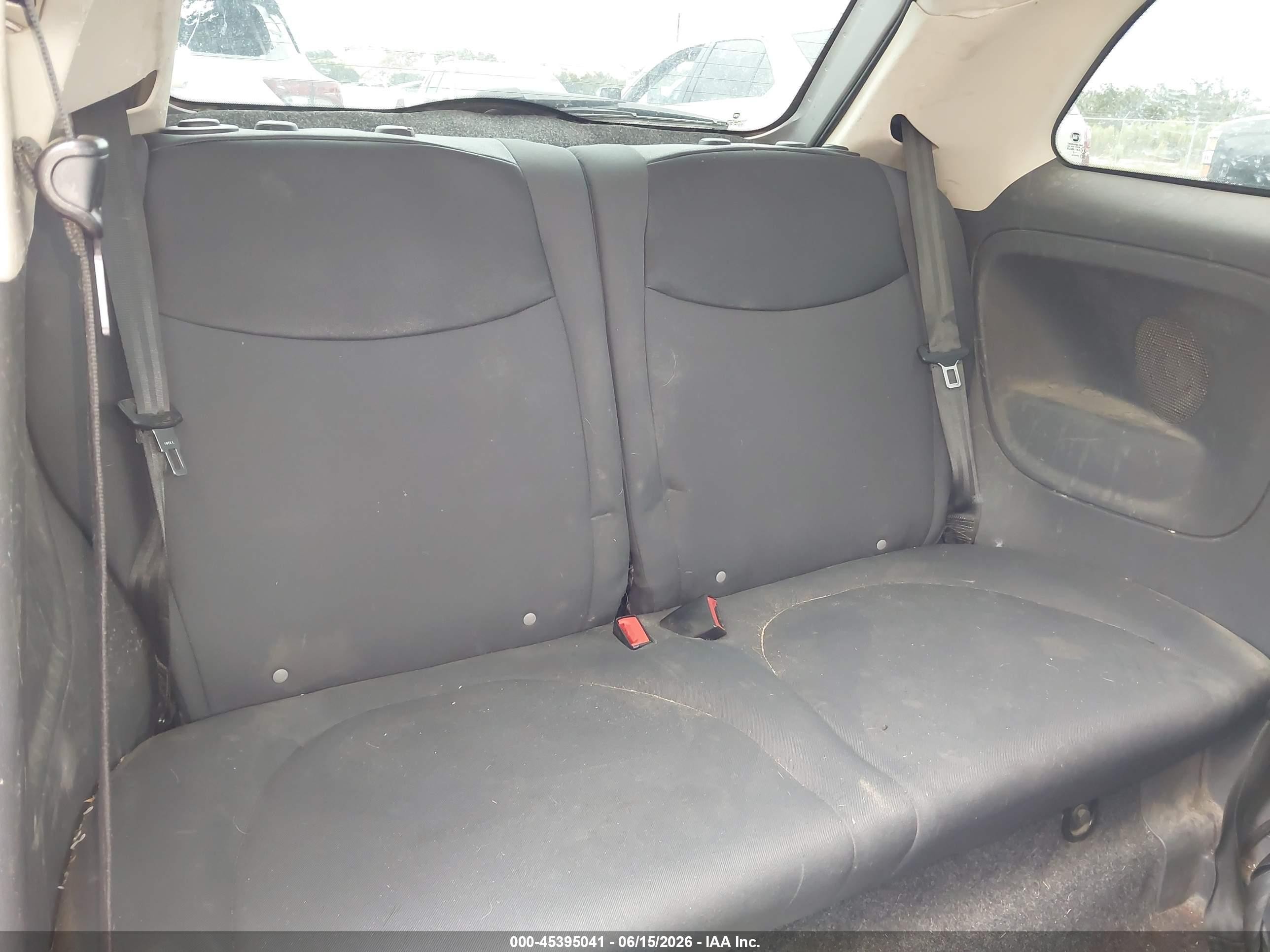 2012 Fiat 500 Pop Silver vin: 3C3CFFAR4CT343790