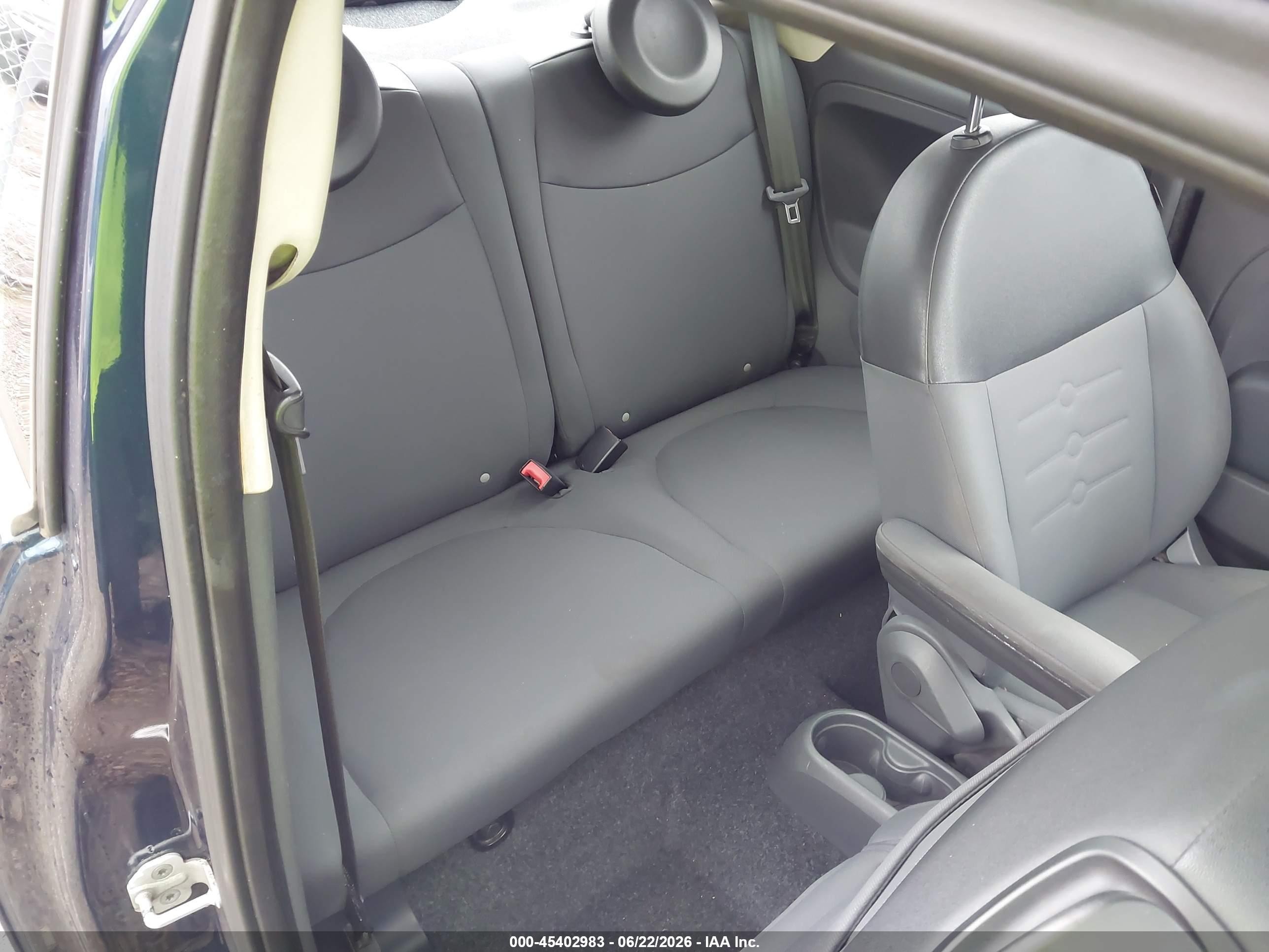 2013 Fiat 500 Pop Green vin: 3C3CFFAR4DT532991
