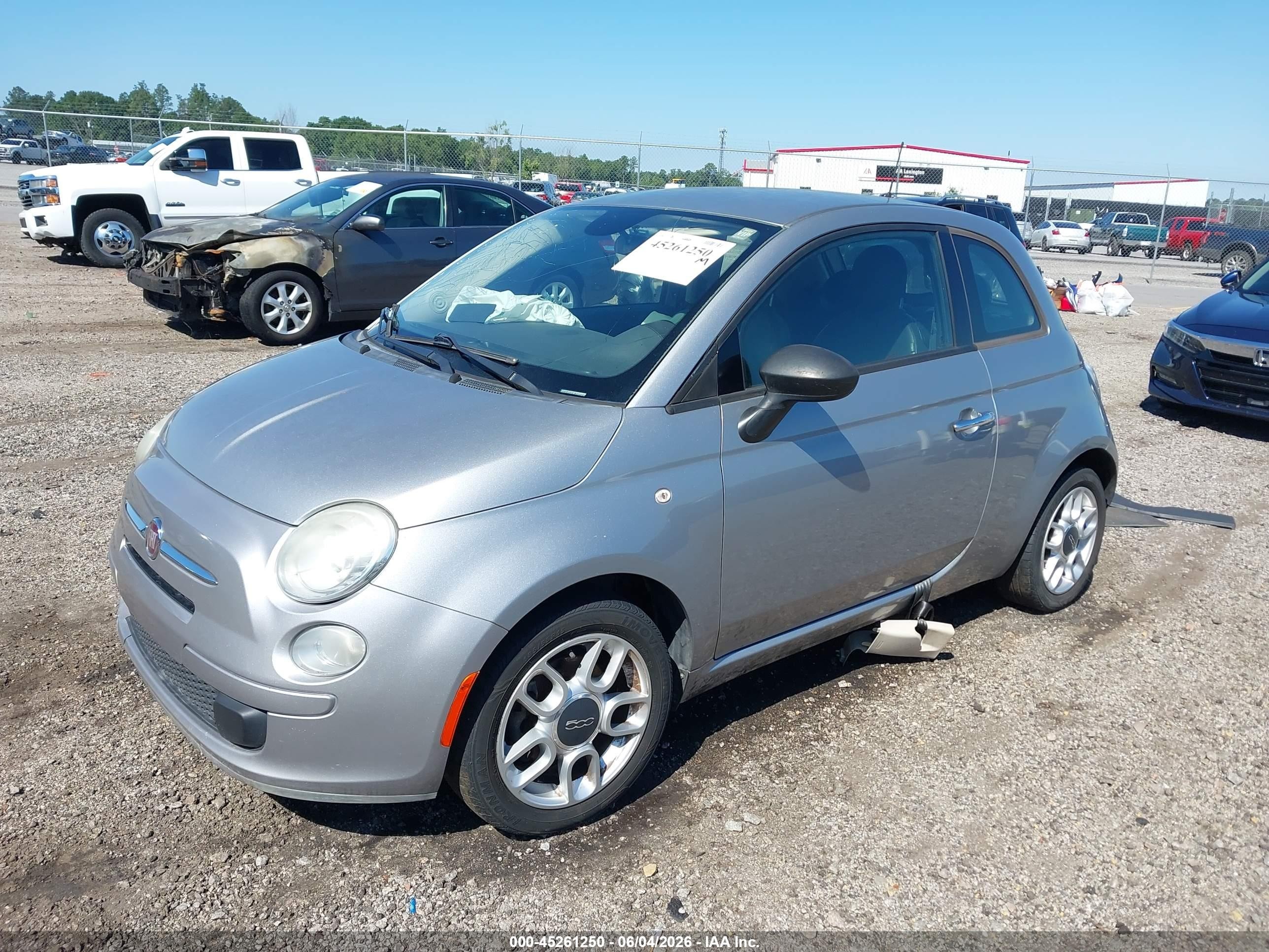 2015 Fiat 500 Pop Silver vin: 3C3CFFAR4FT586049