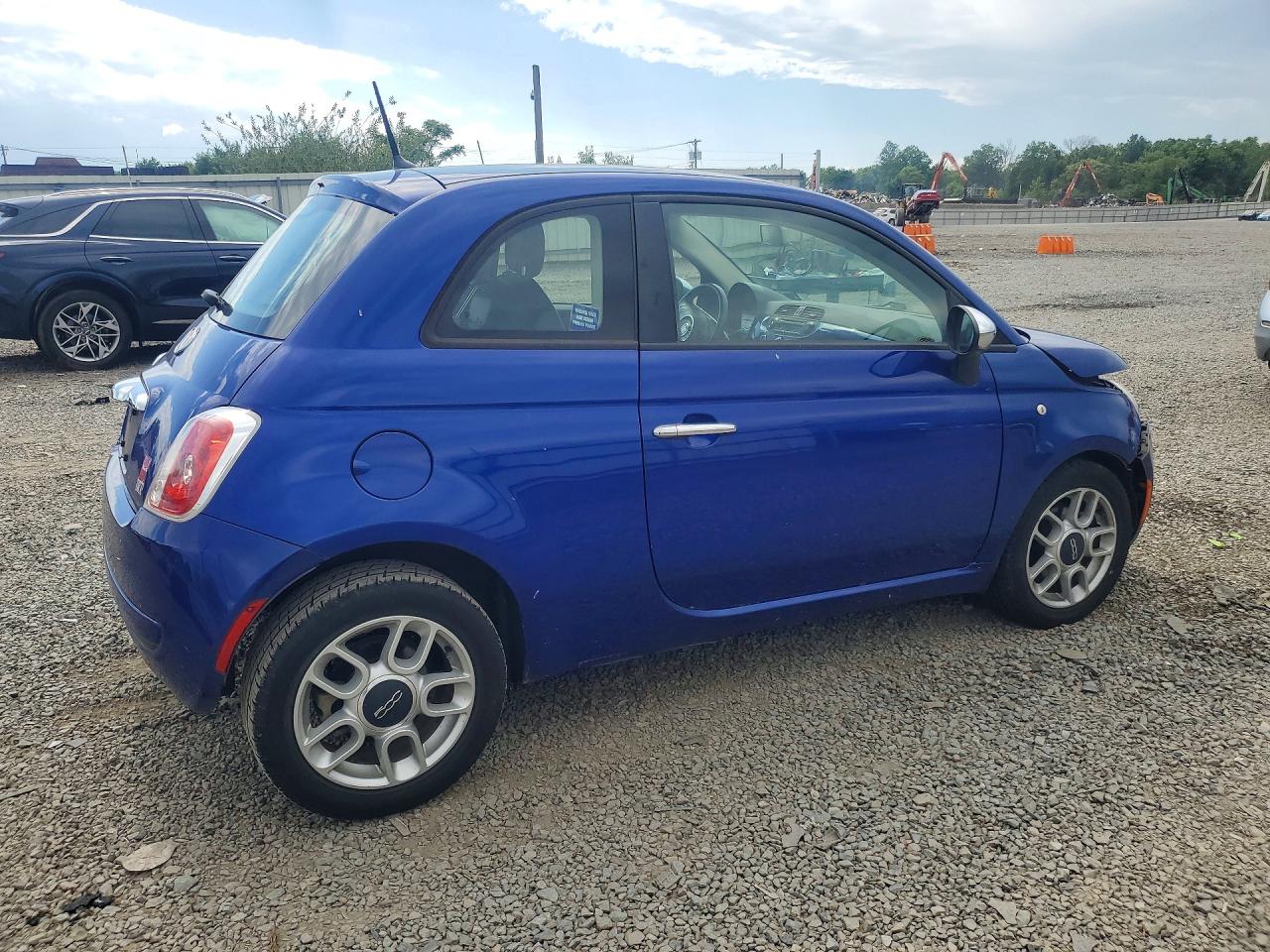 2013 Fiat 500 Pop Blue vin: 3C3CFFAR5DT739907
