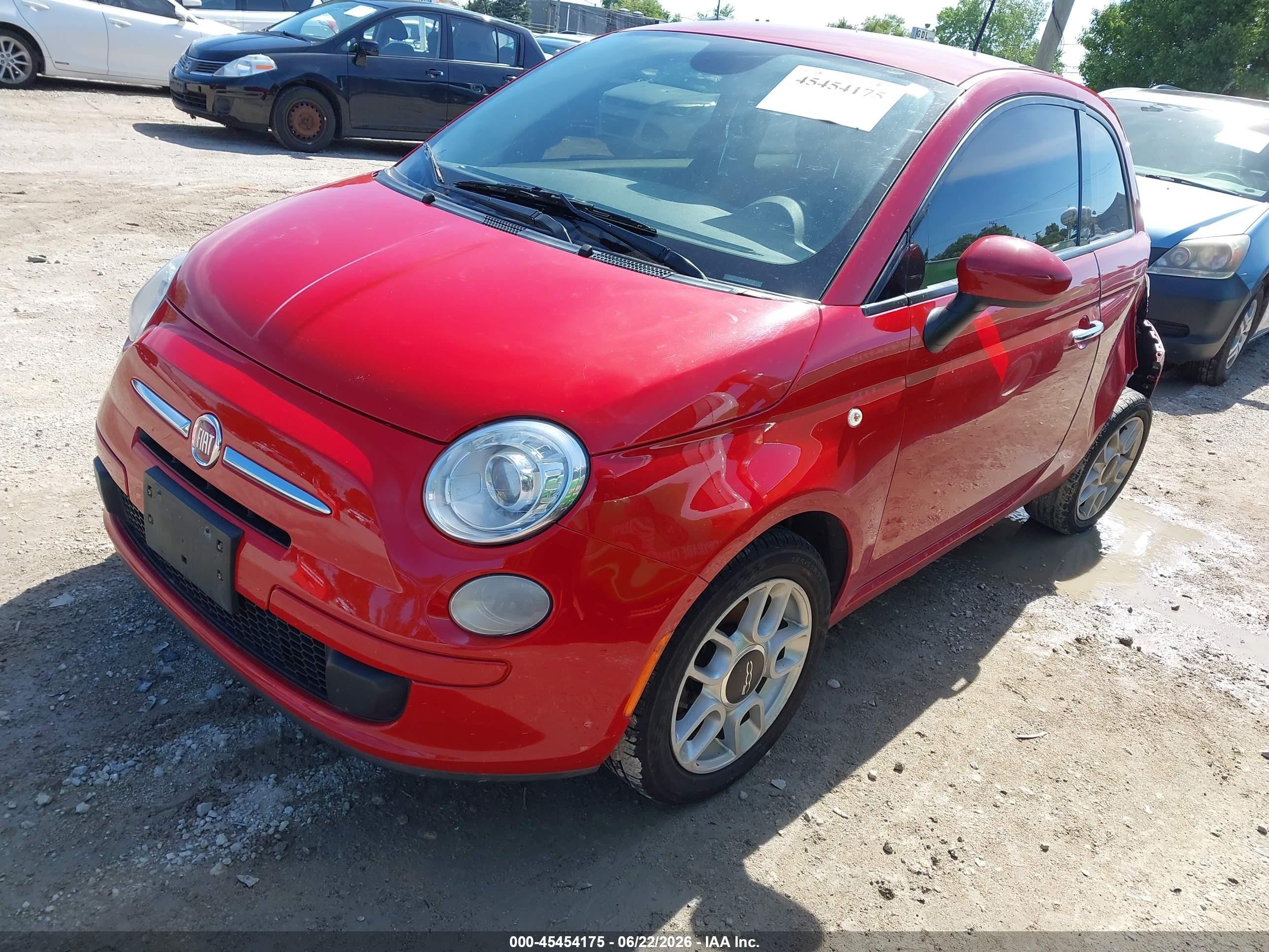 2015 Fiat 500 Pop Red vin: 3C3CFFAR5FT520111