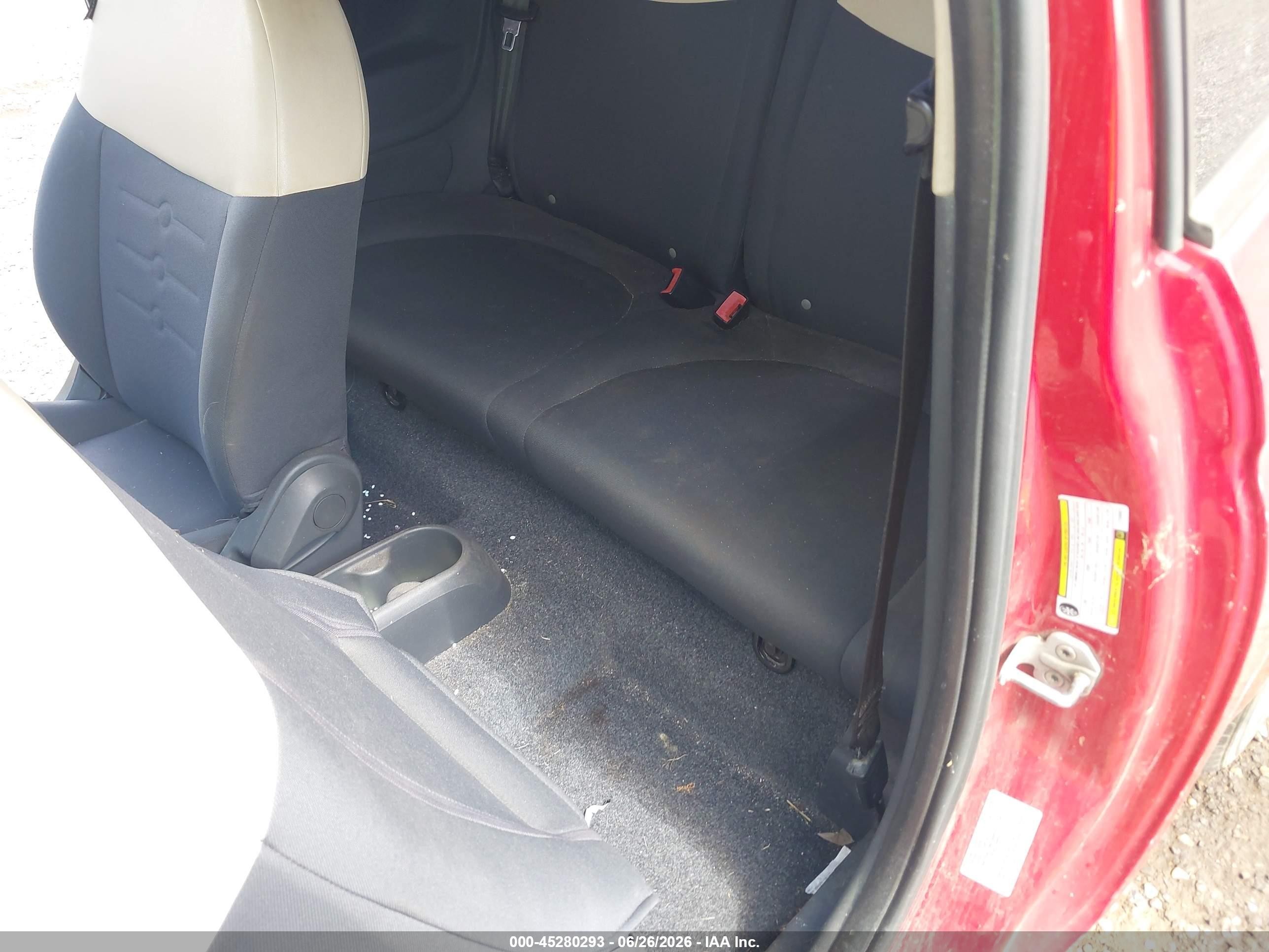 2015 Fiat 500 Pop Red vin: 3C3CFFAR5FT568921