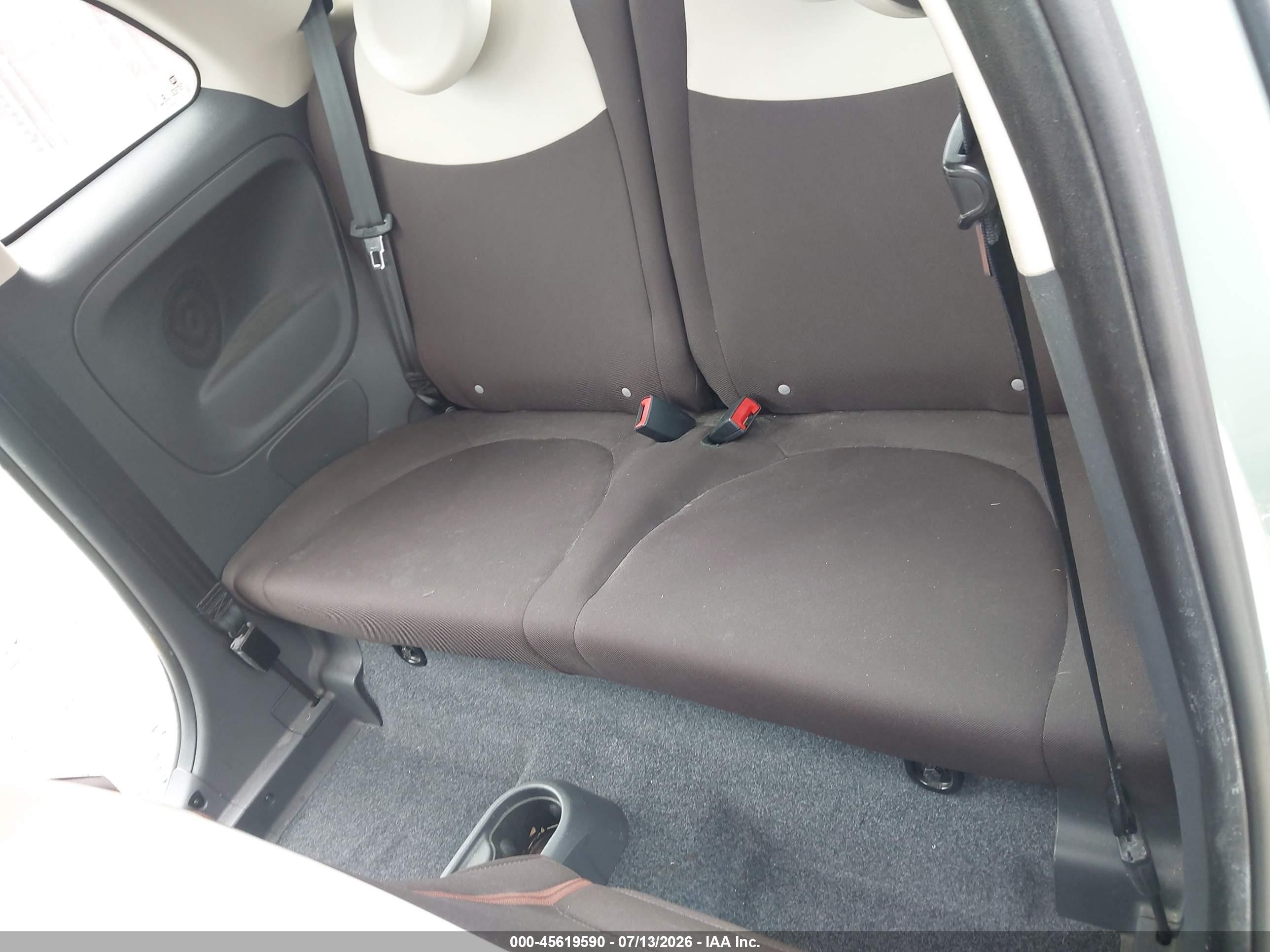 2015 Fiat 500 Pop Green vin: 3C3CFFAR5FT624405