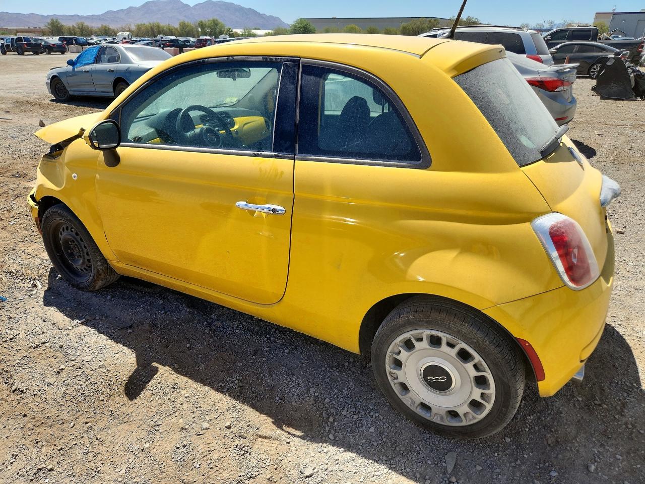 2015 Fiat 500 Pop Yellow vin: 3C3CFFAR5FT653192