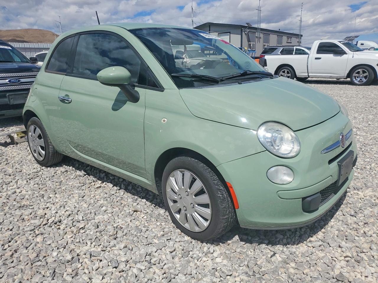2014 Fiat 500 Pop Green vin: 3C3CFFAR8ET174375