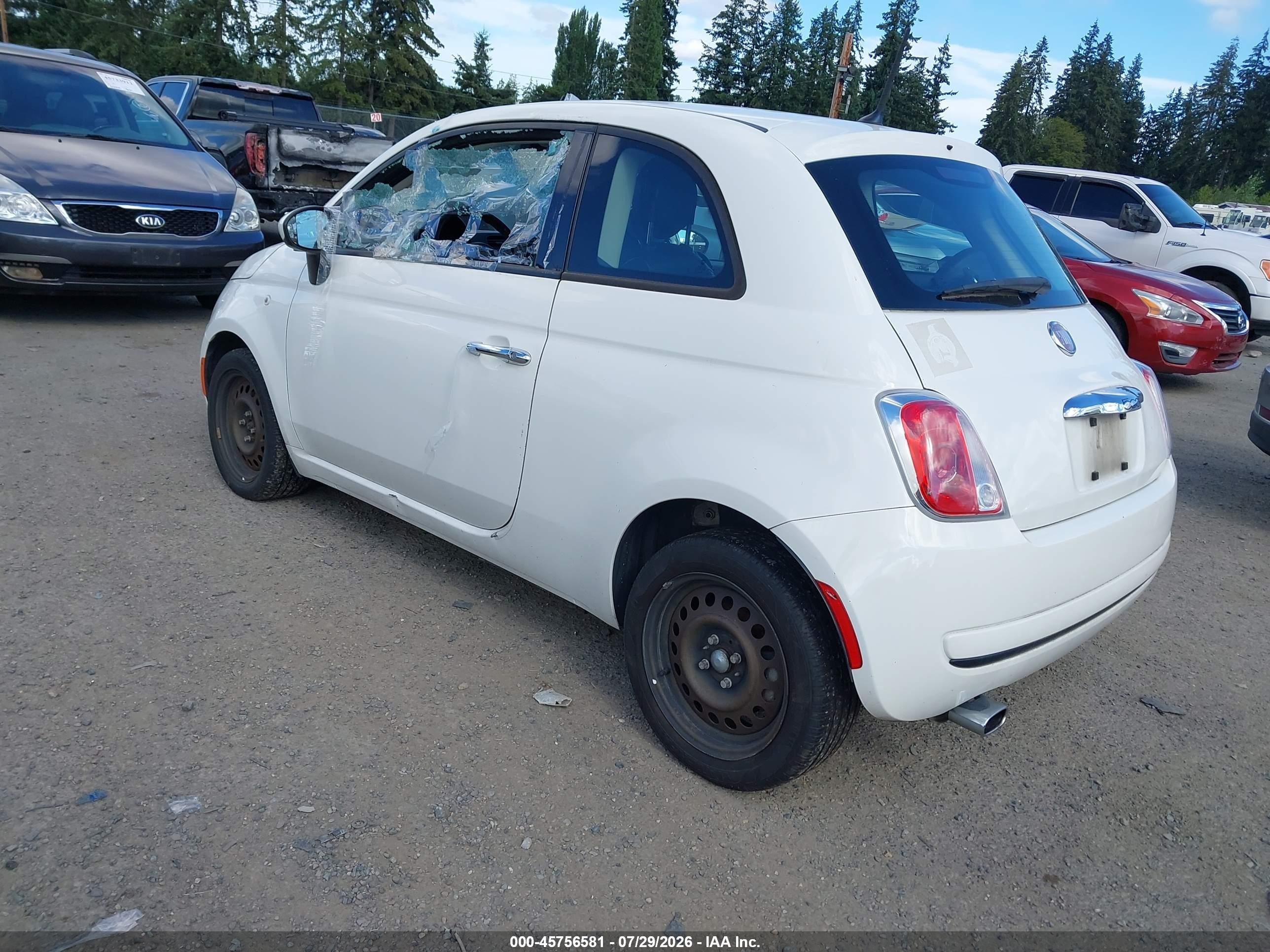 2015 Fiat 500 Pop White vin: 3C3CFFAR8FT502069