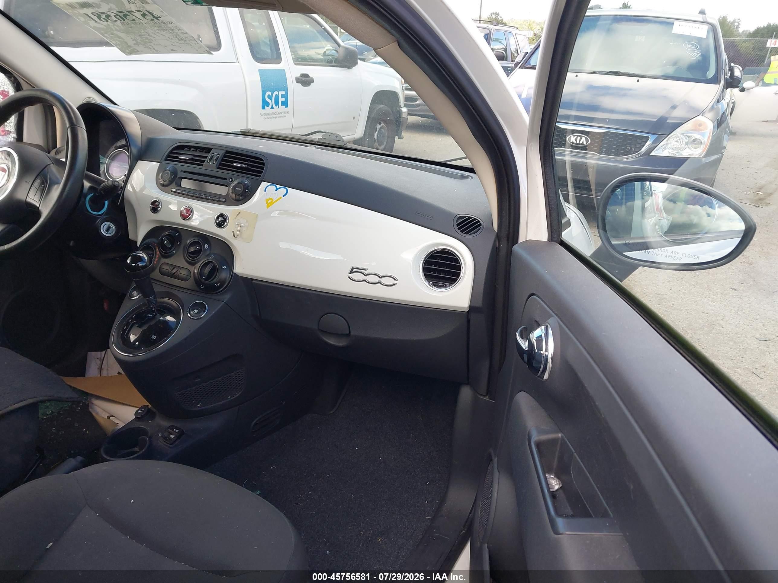 2015 Fiat 500 Pop White vin: 3C3CFFAR8FT502069