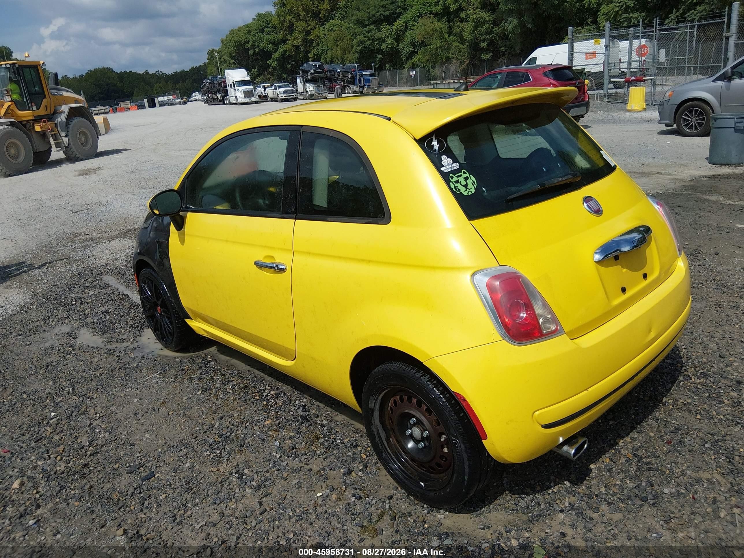 2015 Fiat 500 Pop Yellow vin: 3C3CFFAR8FT560604