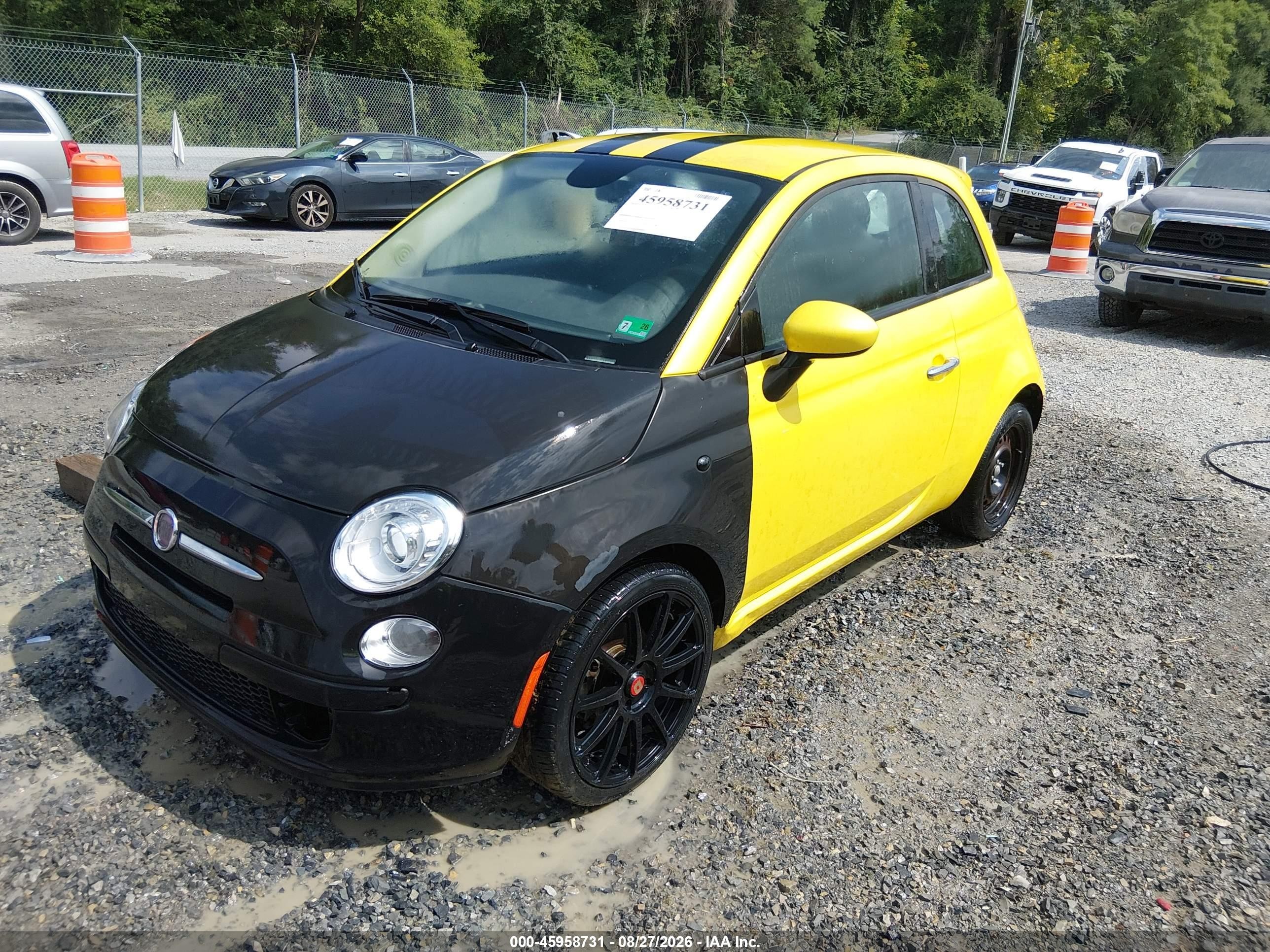 2015 Fiat 500 Pop Yellow vin: 3C3CFFAR8FT560604