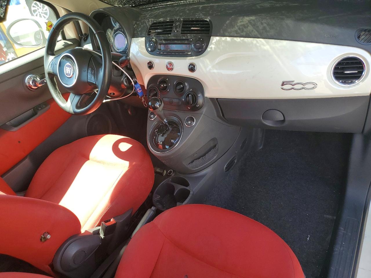 2012 Fiat 500 Pop White vin: 3C3CFFAR9CT349018