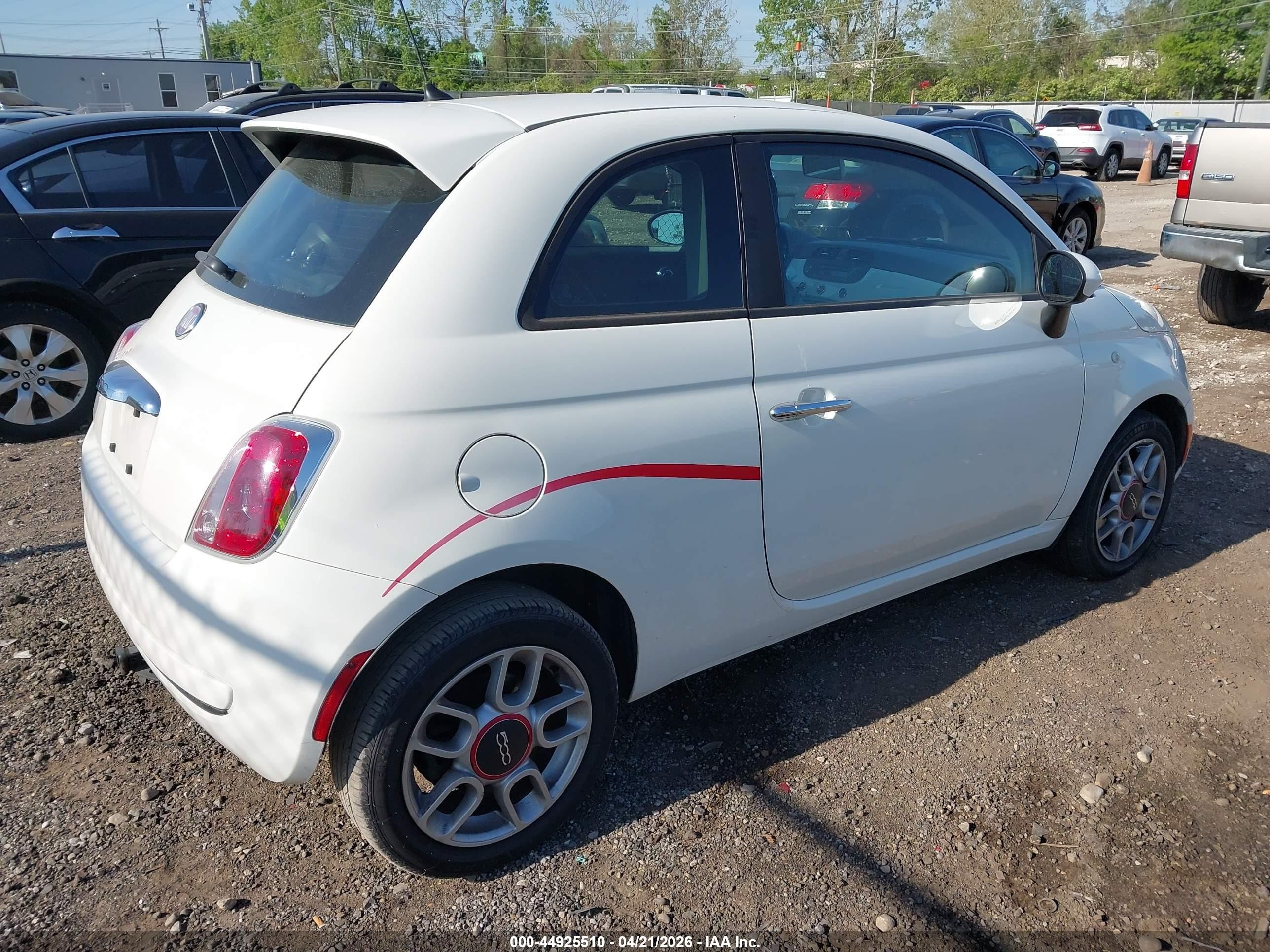 2013 Fiat 500 Pop Белый vin: 3C3CFFAR9DT528743