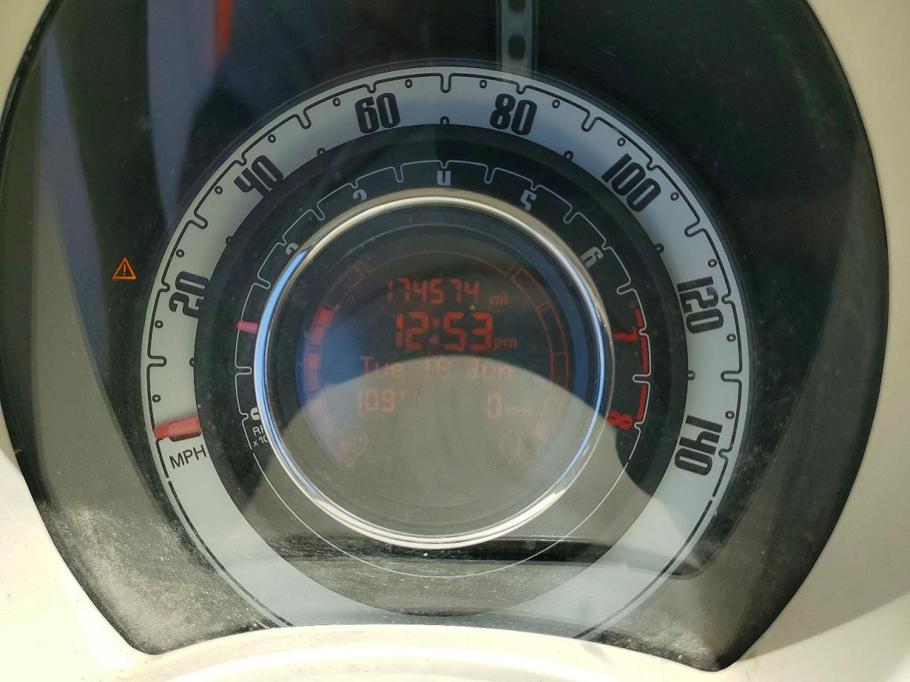 2013 Fiat 500 Pop White vin: 3C3CFFAR9DT745483
