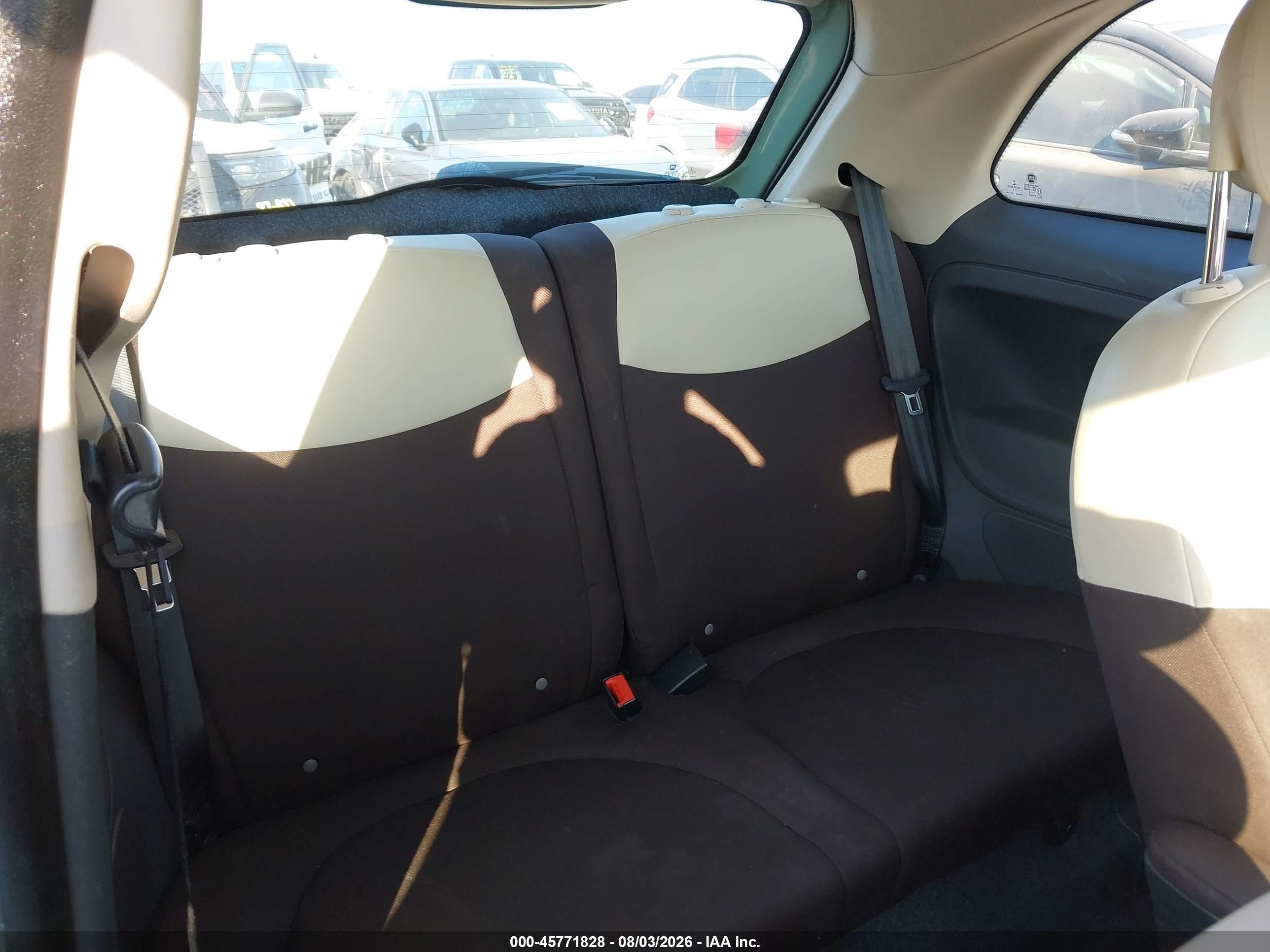 2014 Fiat 500 Pop Green vin: 3C3CFFAR9ET262688