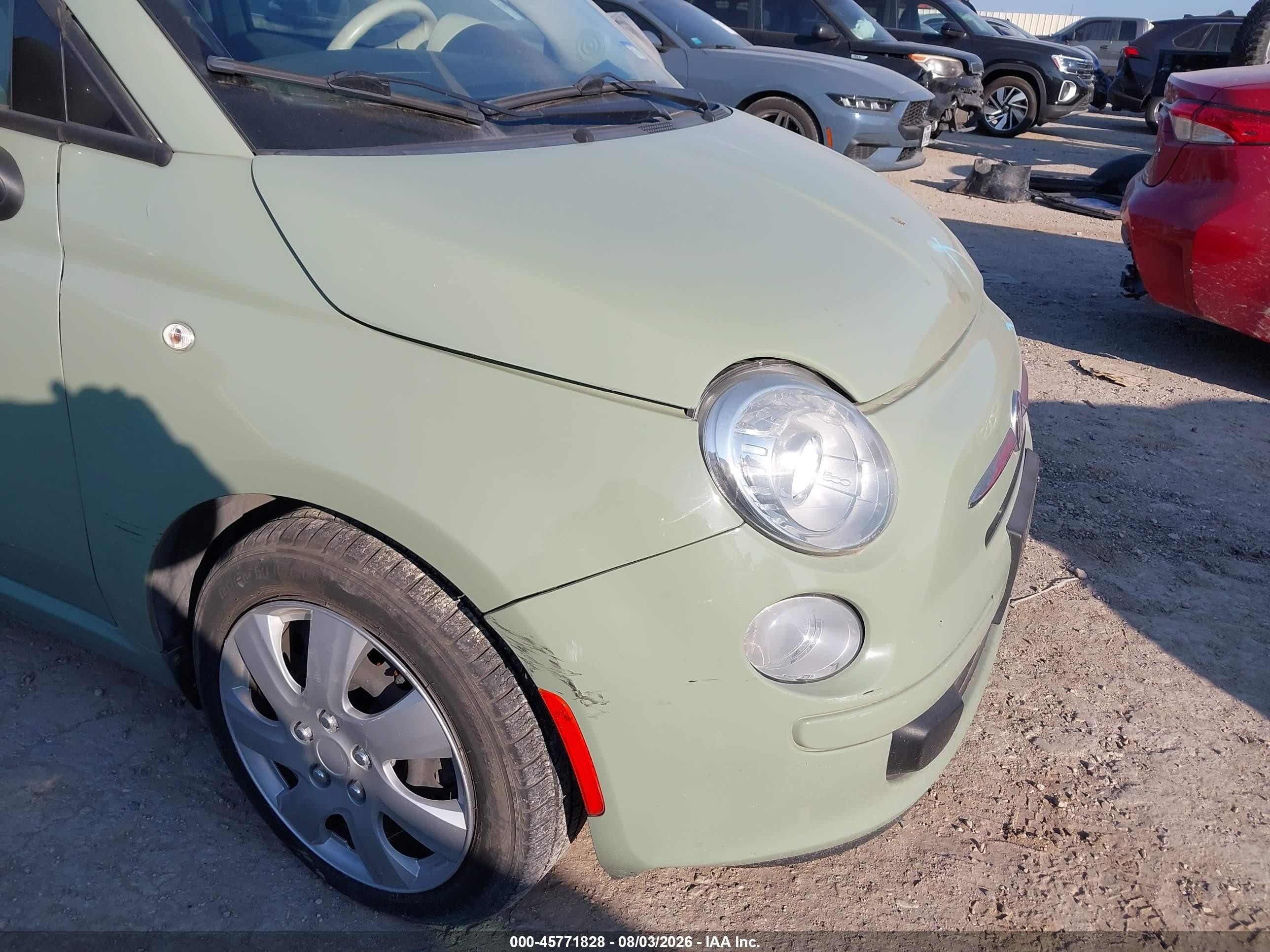 2014 Fiat 500 Pop Green vin: 3C3CFFAR9ET262688