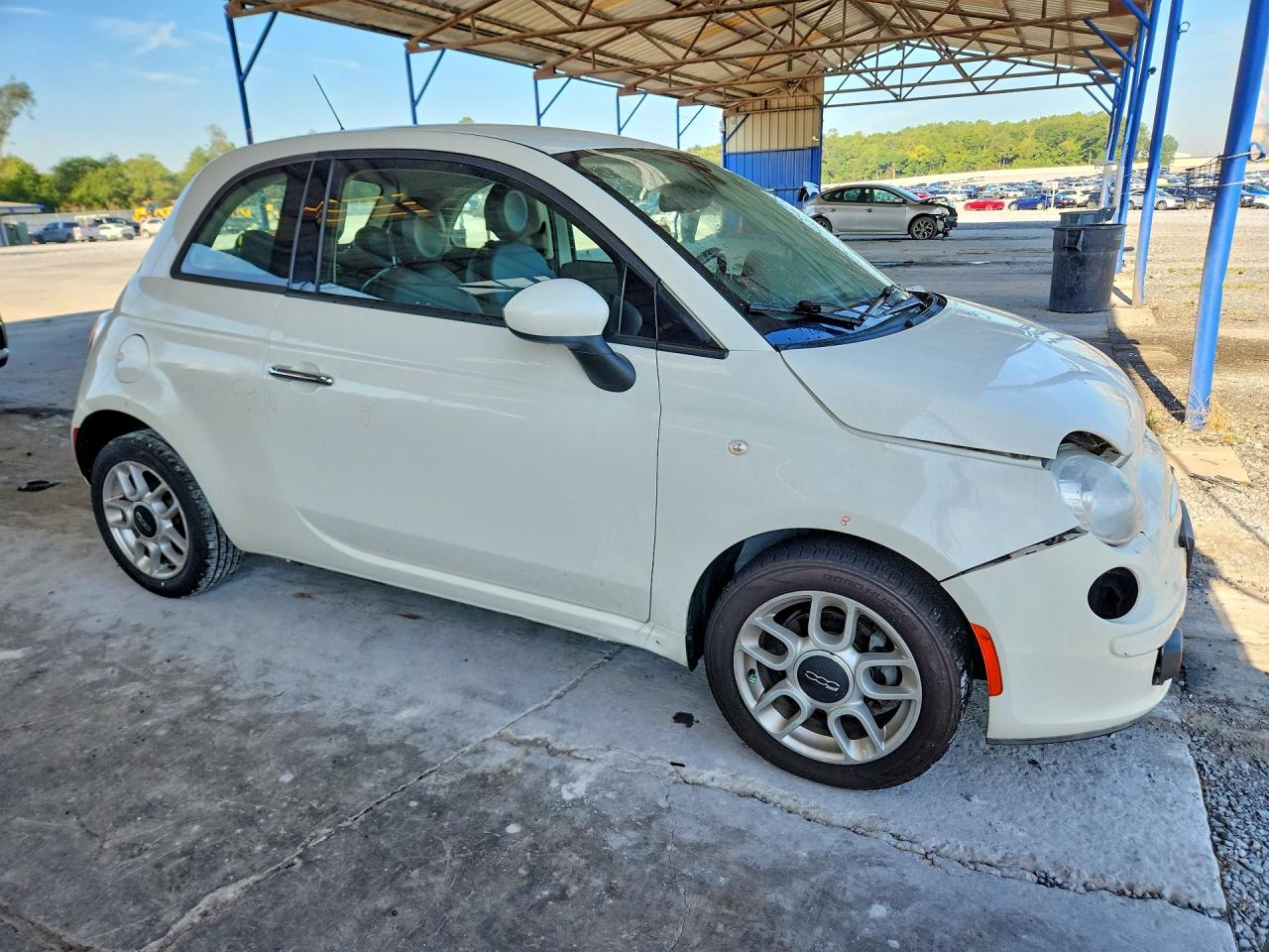 2015 Fiat 500 Pop White vin: 3C3CFFAR9FT609664