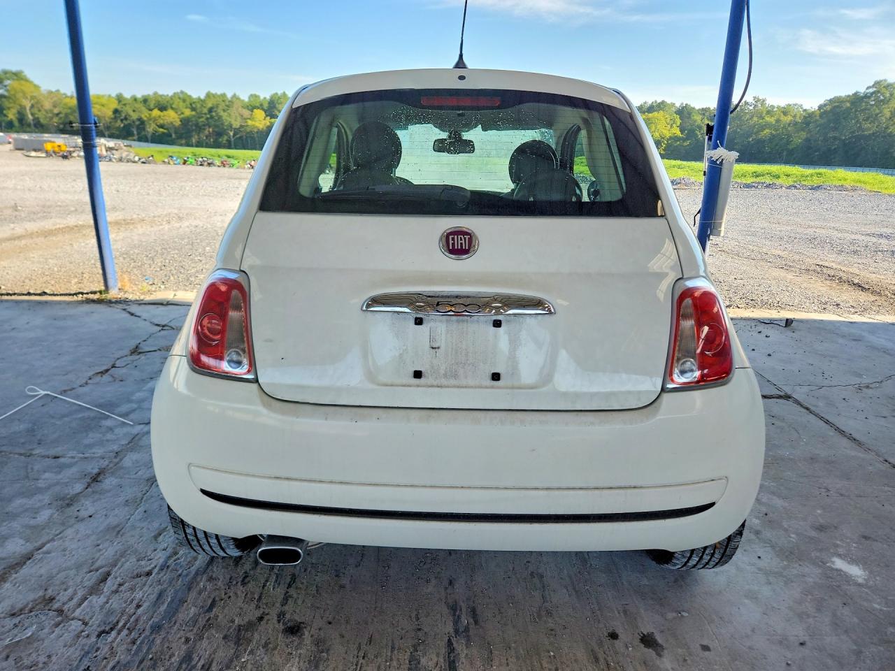 2015 Fiat 500 Pop White vin: 3C3CFFAR9FT609664