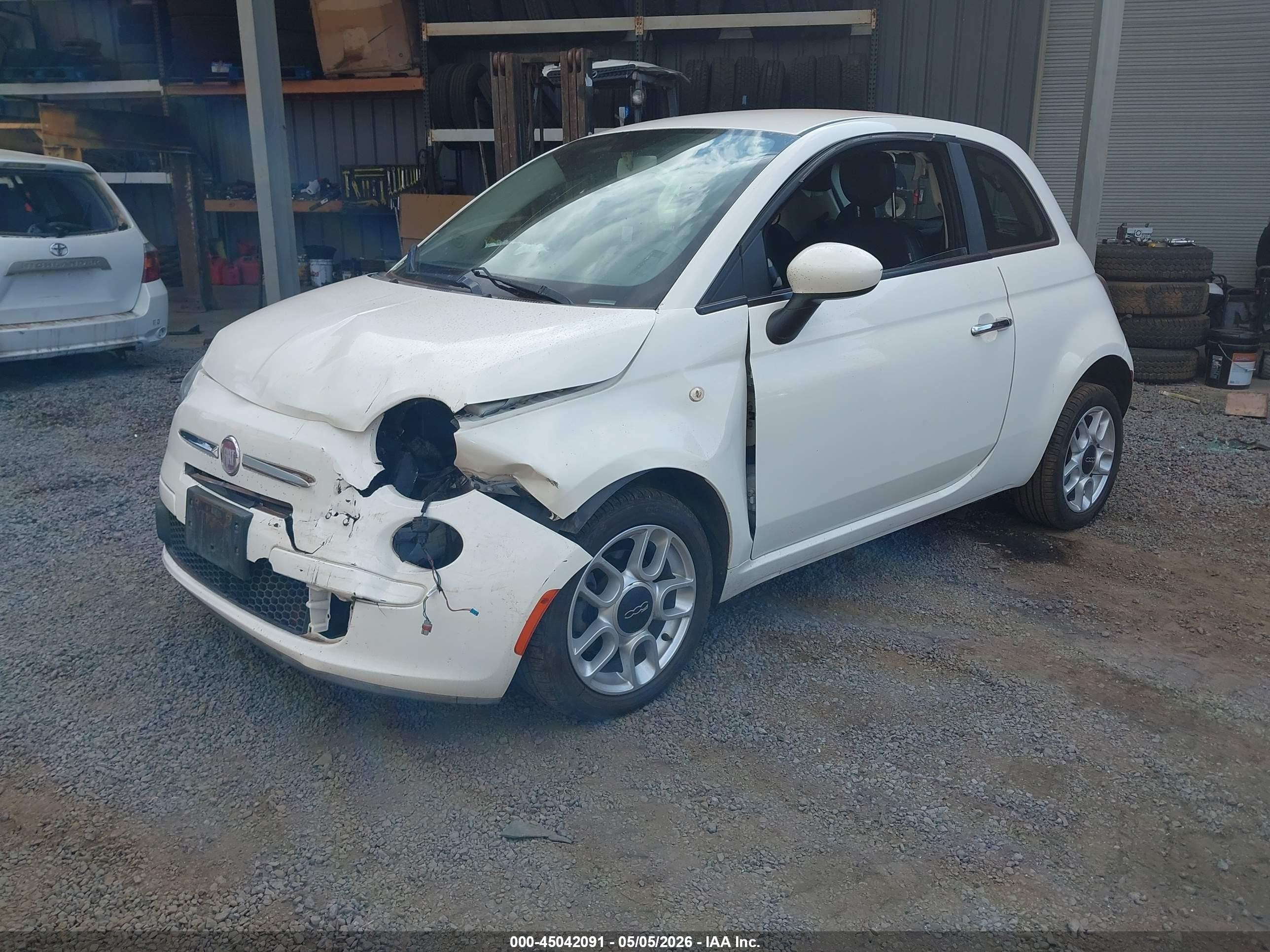 2013 Fiat 500 Pop White vin: 3C3CFFARXDT570371
