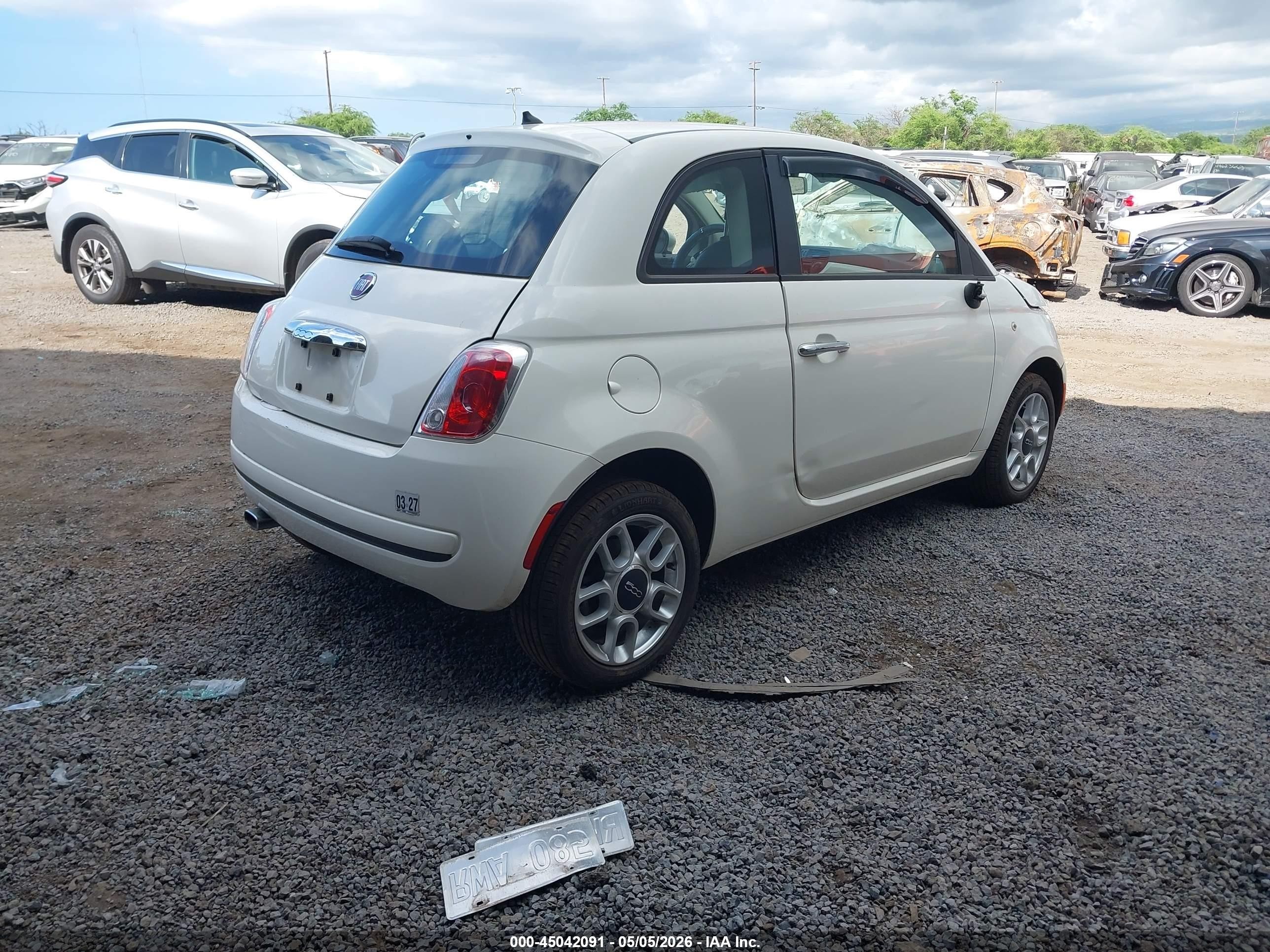 2013 Fiat 500 Pop White vin: 3C3CFFARXDT570371