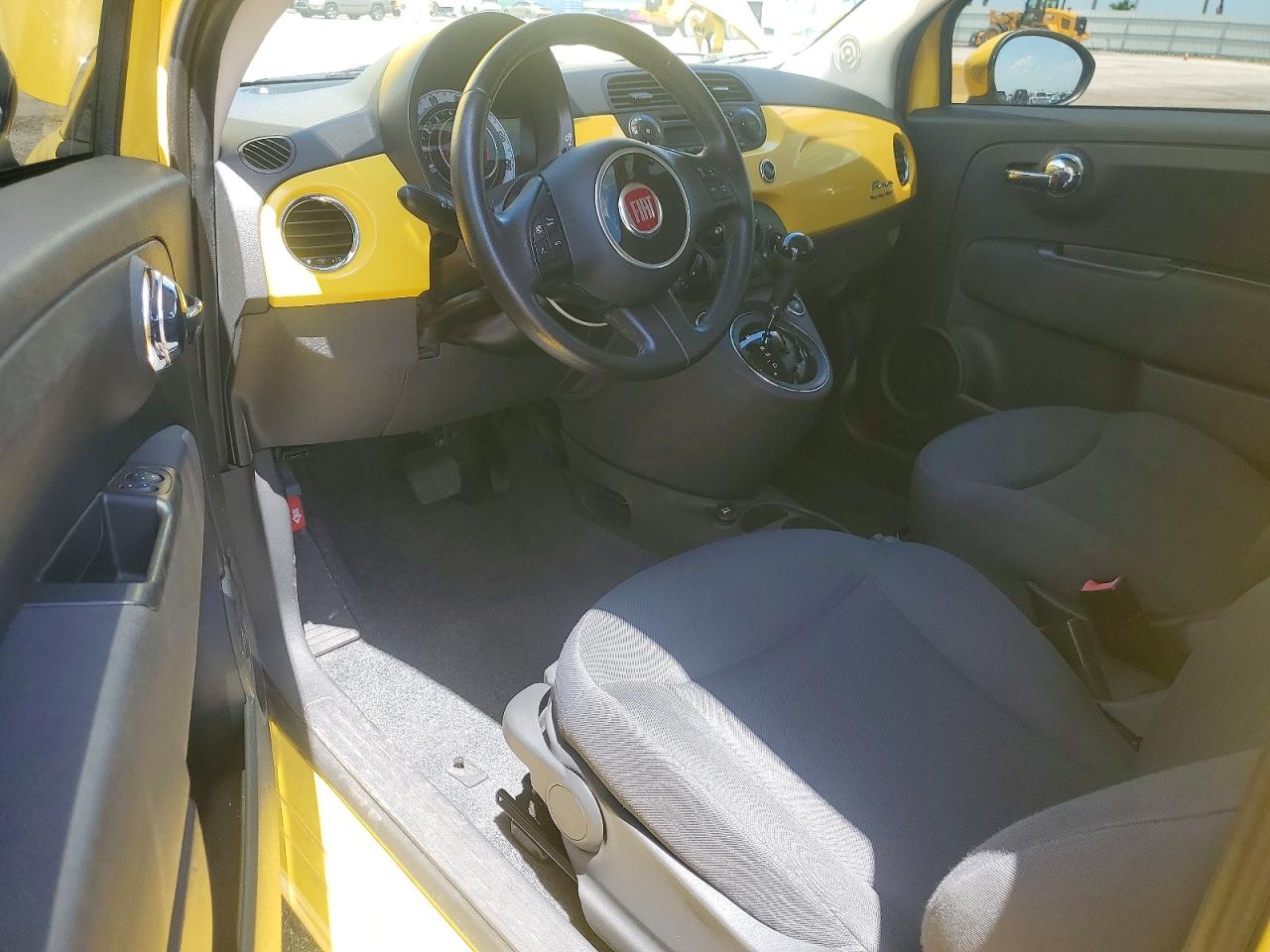 2014 Fiat 500 Pop Yellow vin: 3C3CFFARXET283016