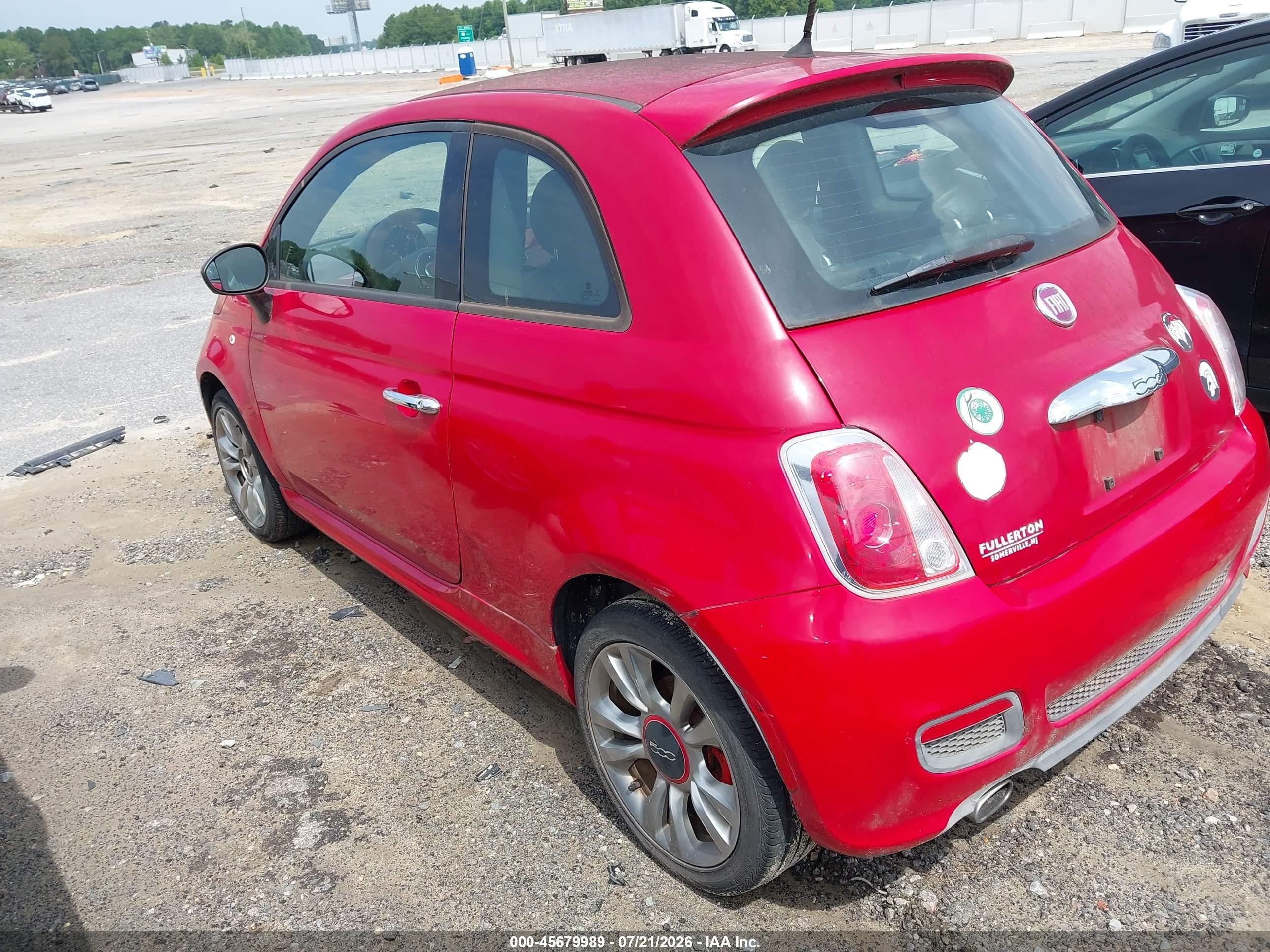 2015 Fiat 500 Sport Red vin: 3C3CFFBR1FT681960