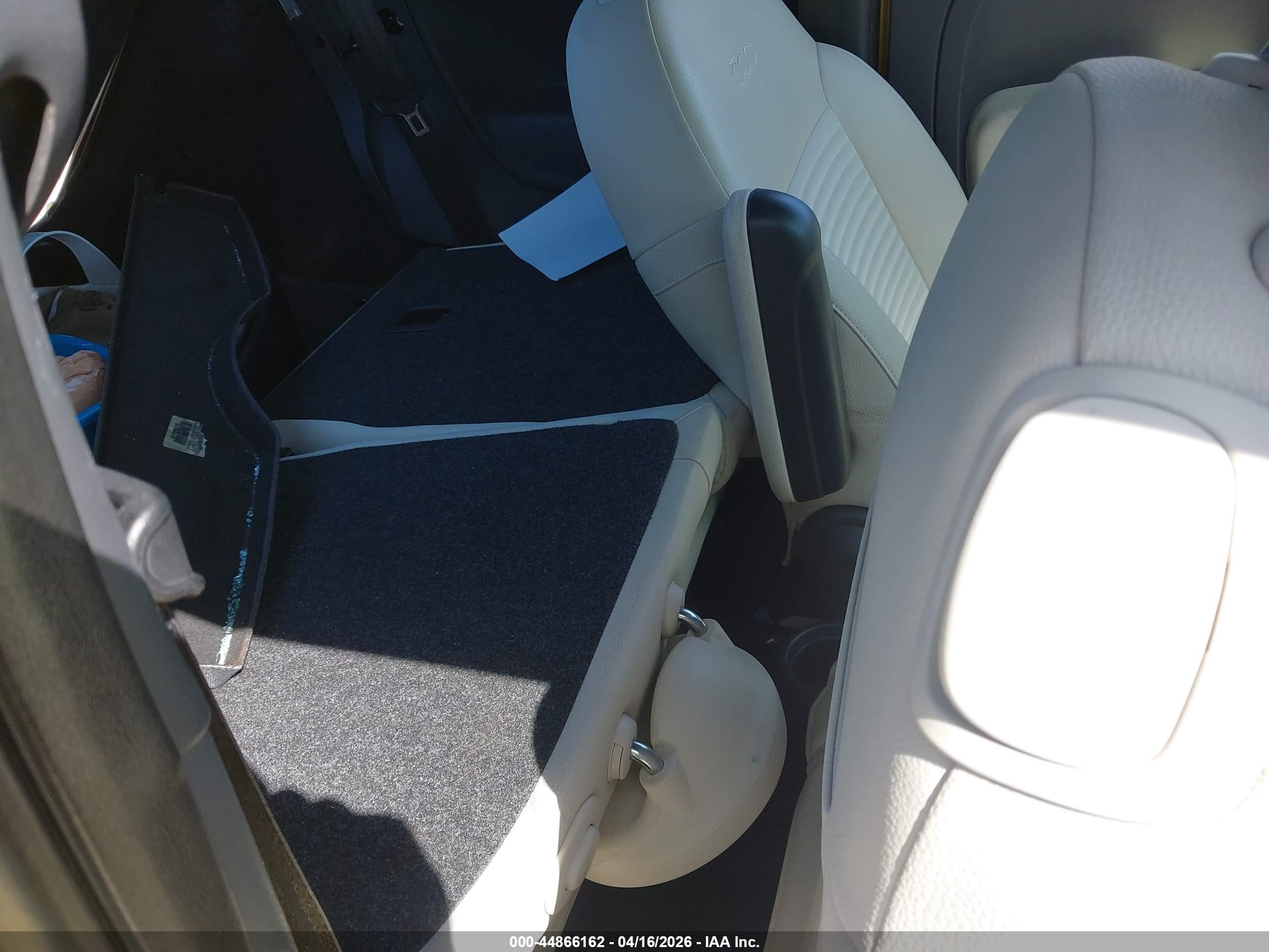2015 Fiat 500 Sport Yellow vin: 3C3CFFBR4FT636771