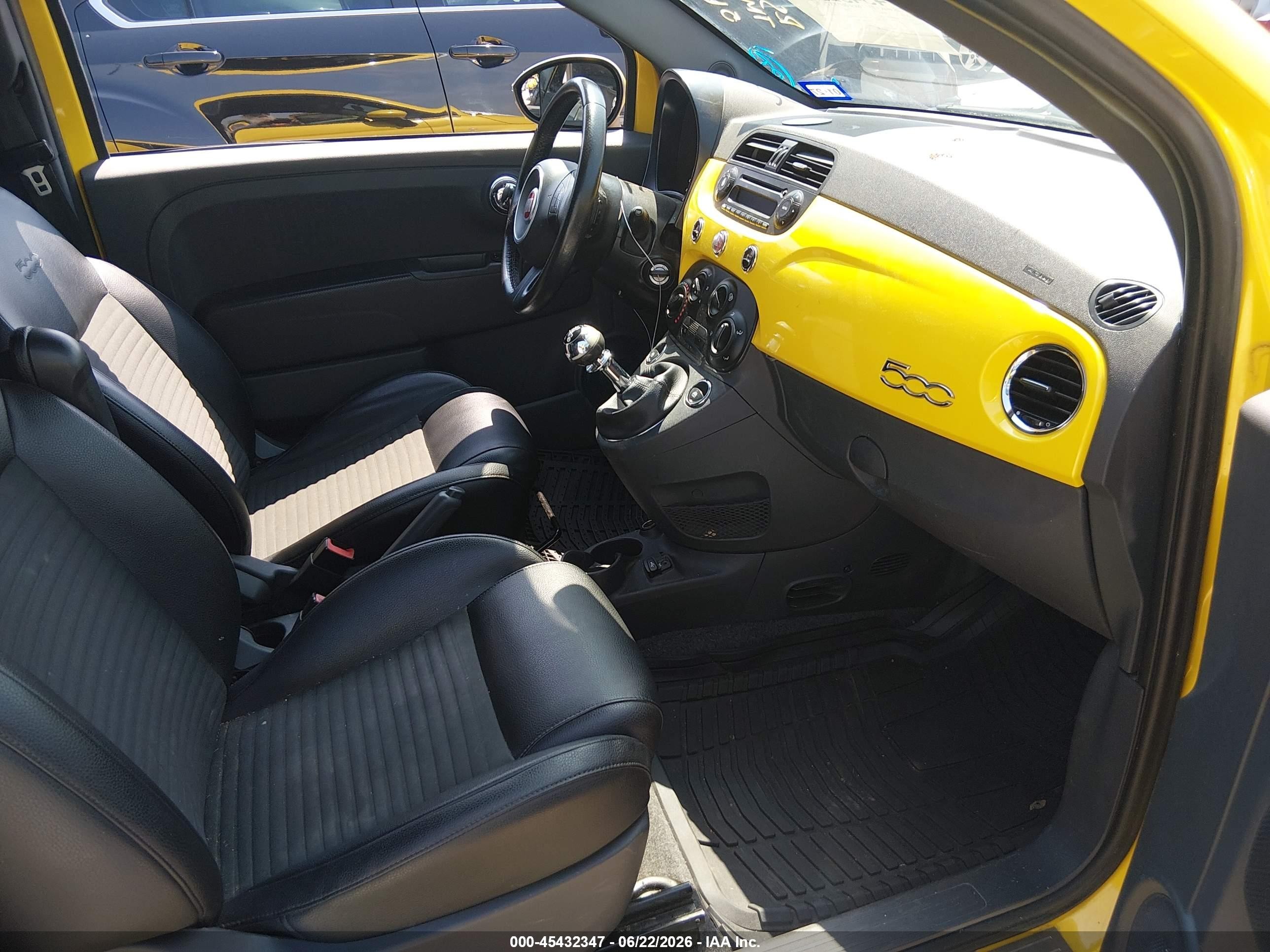 2015 Fiat 500 Sport Yellow vin: 3C3CFFBR8FT562304
