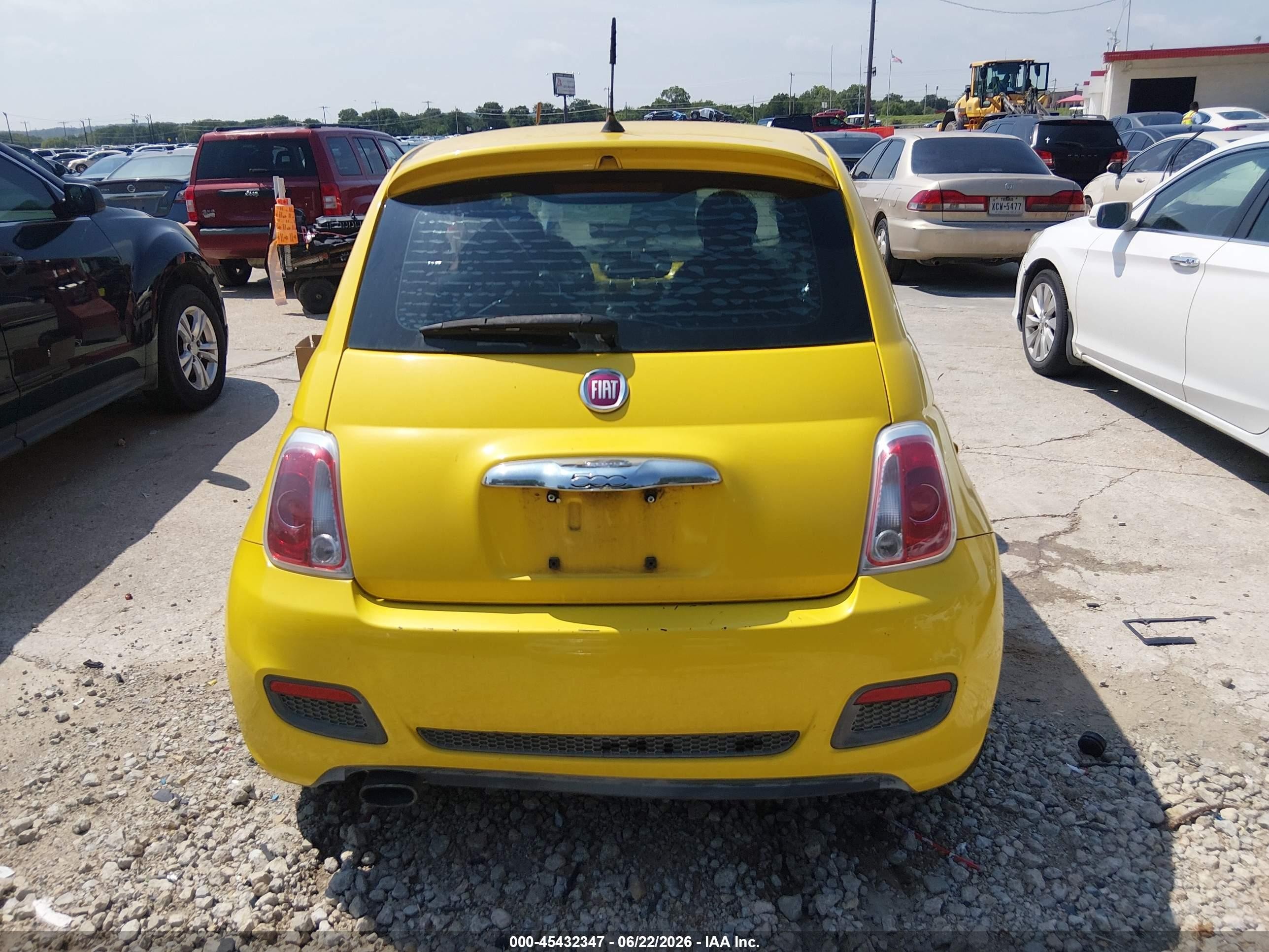 2015 Fiat 500 Sport Yellow vin: 3C3CFFBR8FT562304