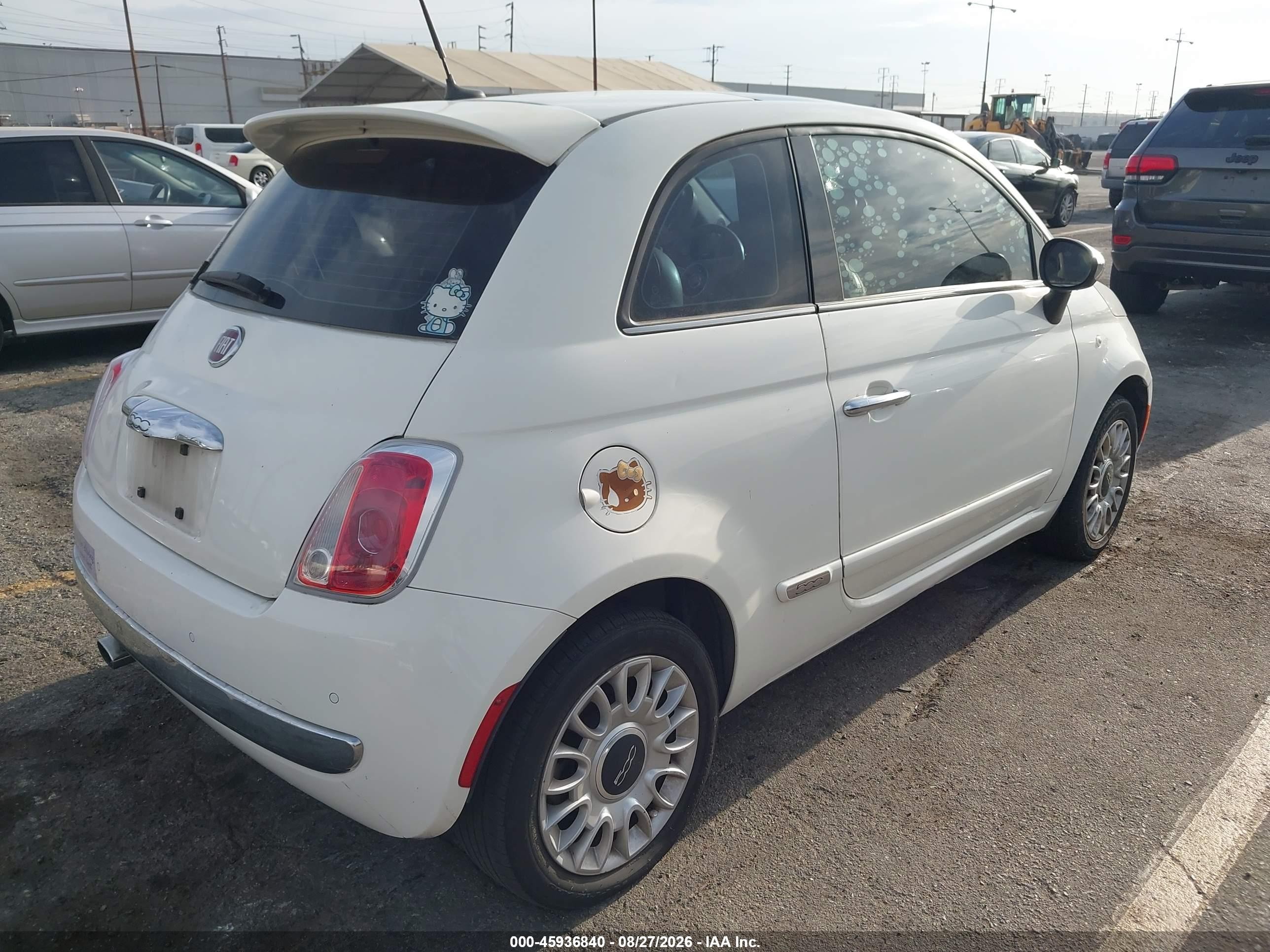 2013 Fiat 500 Lounge Белый vin: 3C3CFFCR5DT515369