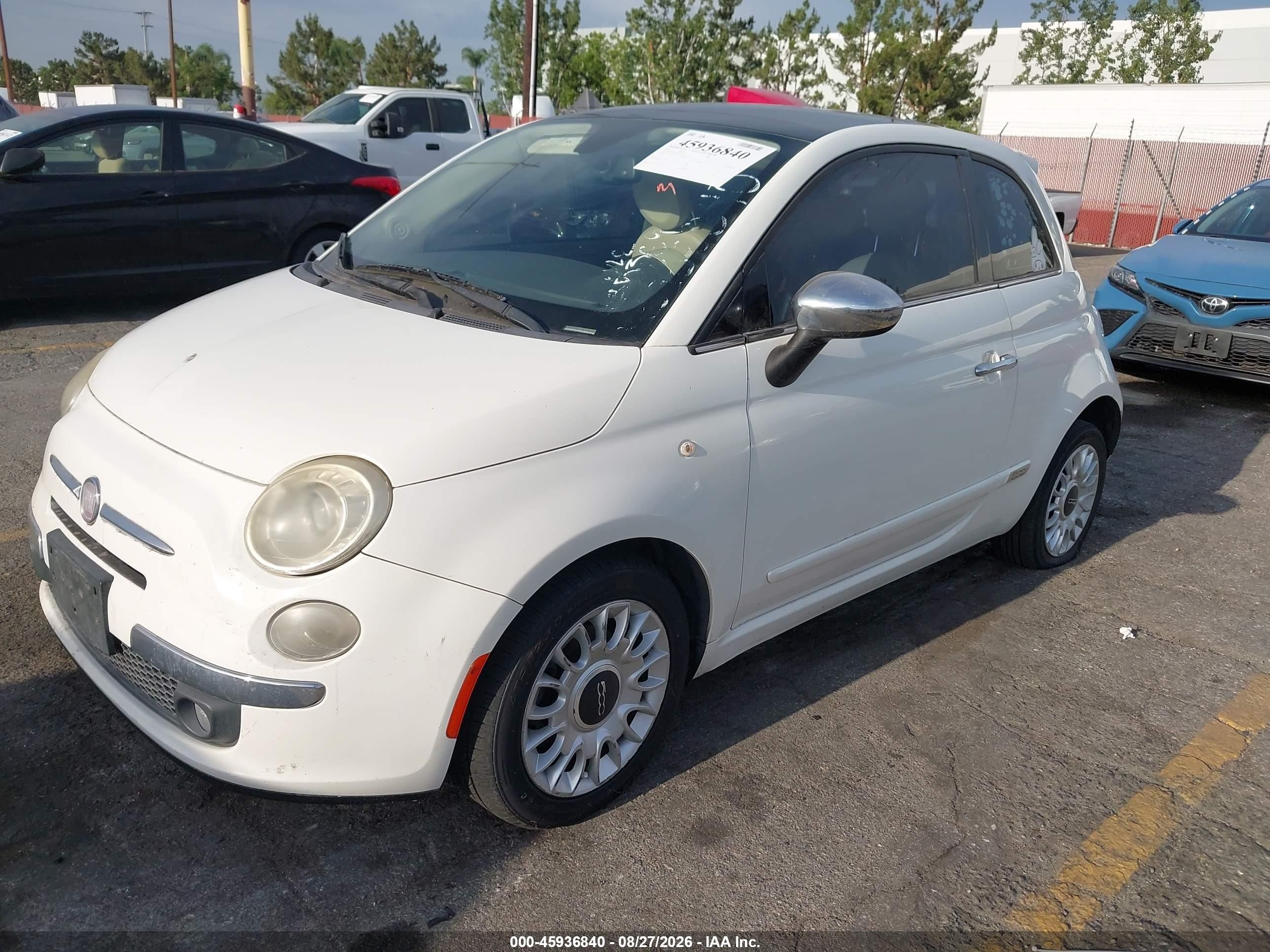 2013 Fiat 500 Lounge Белый vin: 3C3CFFCR5DT515369
