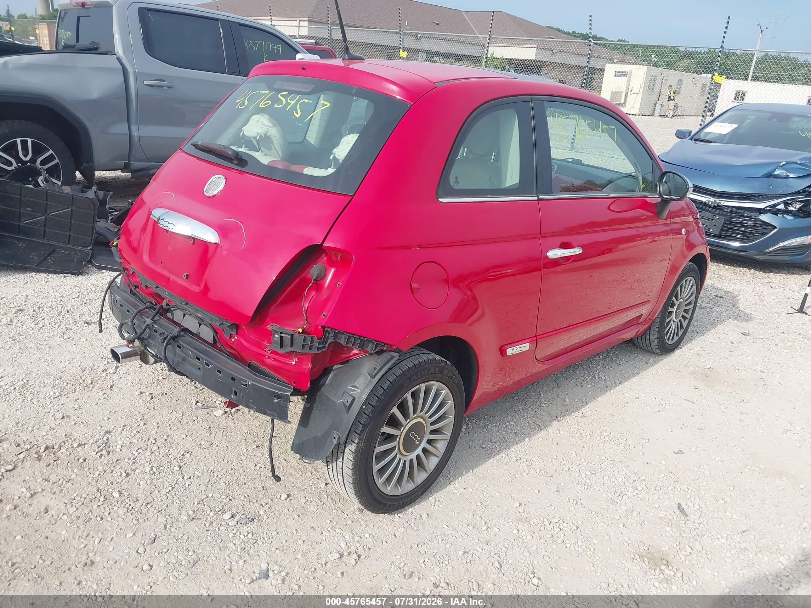 2012 Fiat 500 Lounge Red vin: 3C3CFFCR6CT383902
