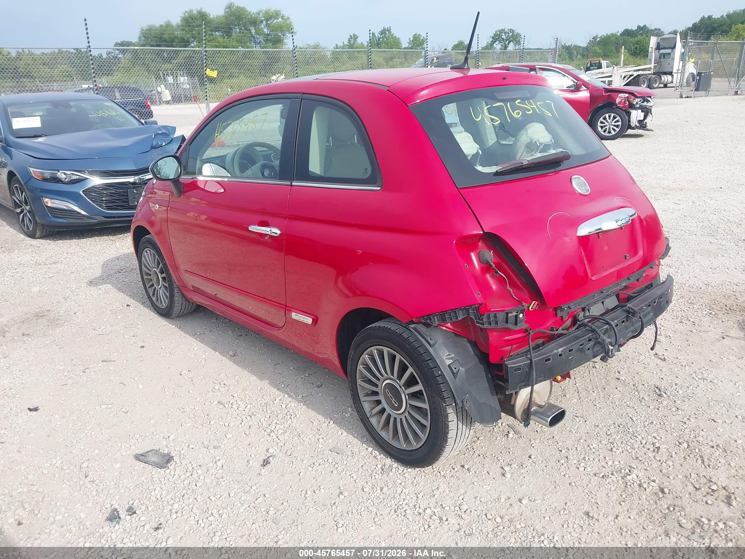 2012 Fiat 500 Lounge Red vin: 3C3CFFCR6CT383902
