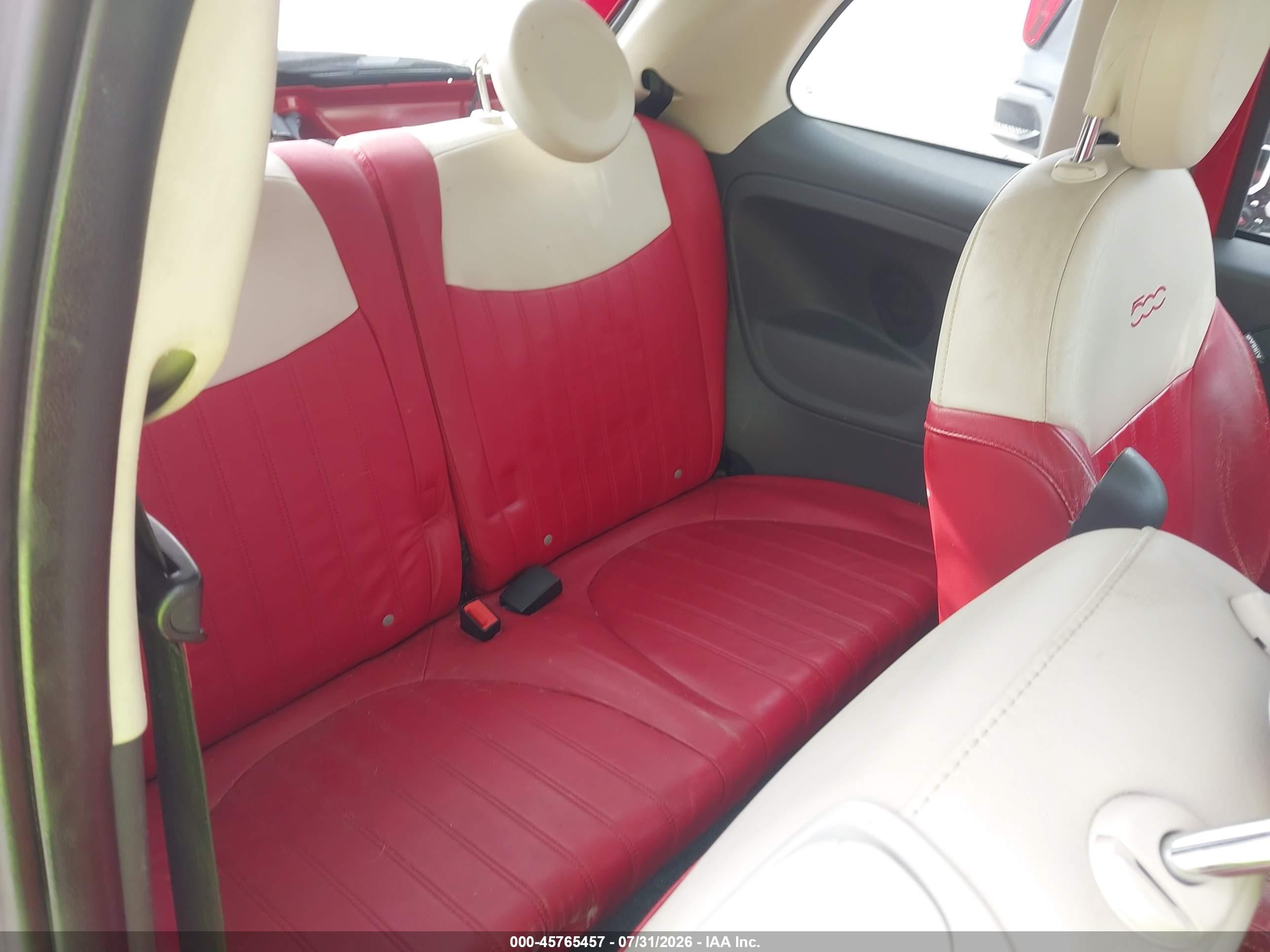 2012 Fiat 500 Lounge Red vin: 3C3CFFCR6CT383902