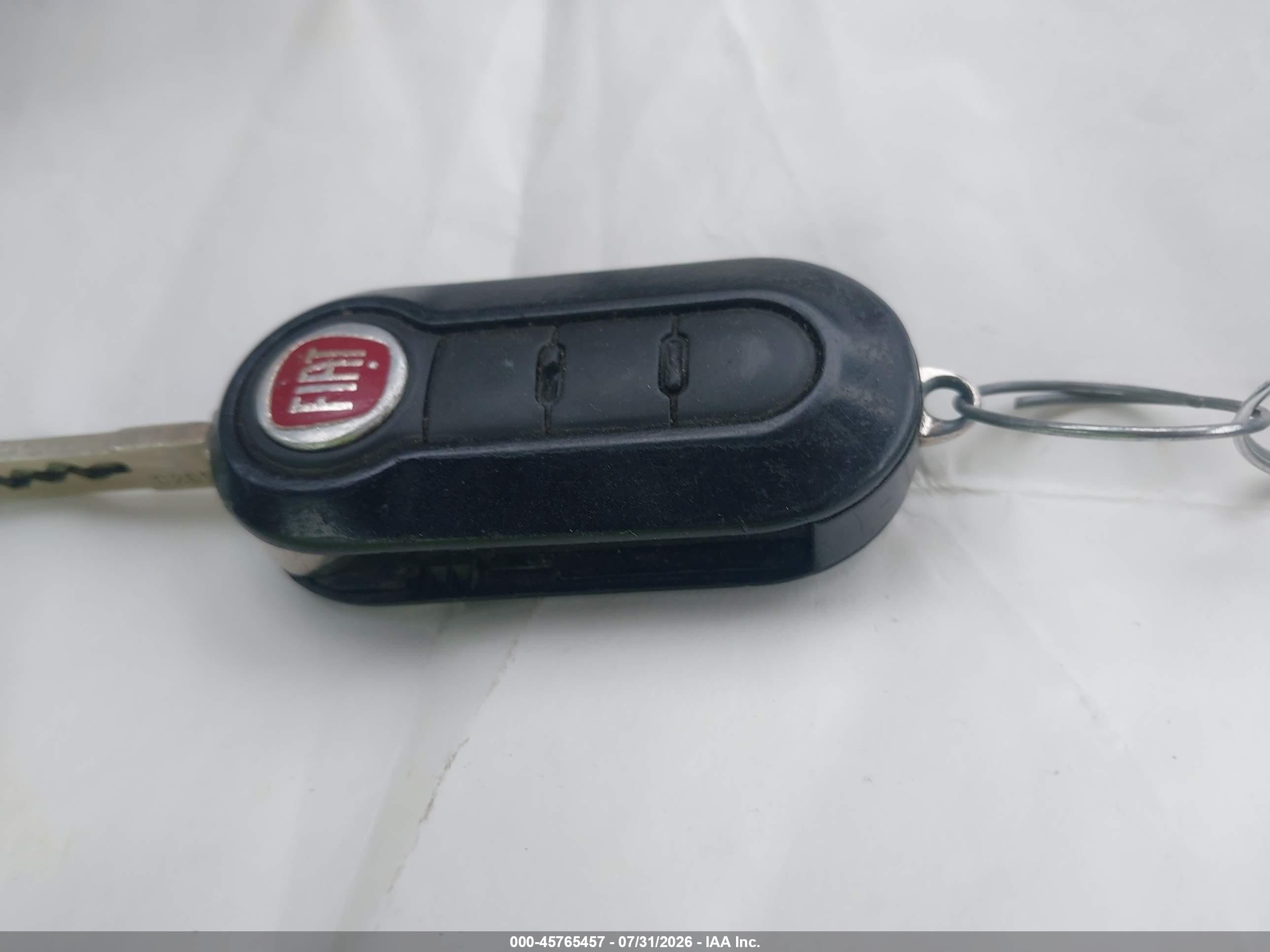 2012 Fiat 500 Lounge Red vin: 3C3CFFCR6CT383902