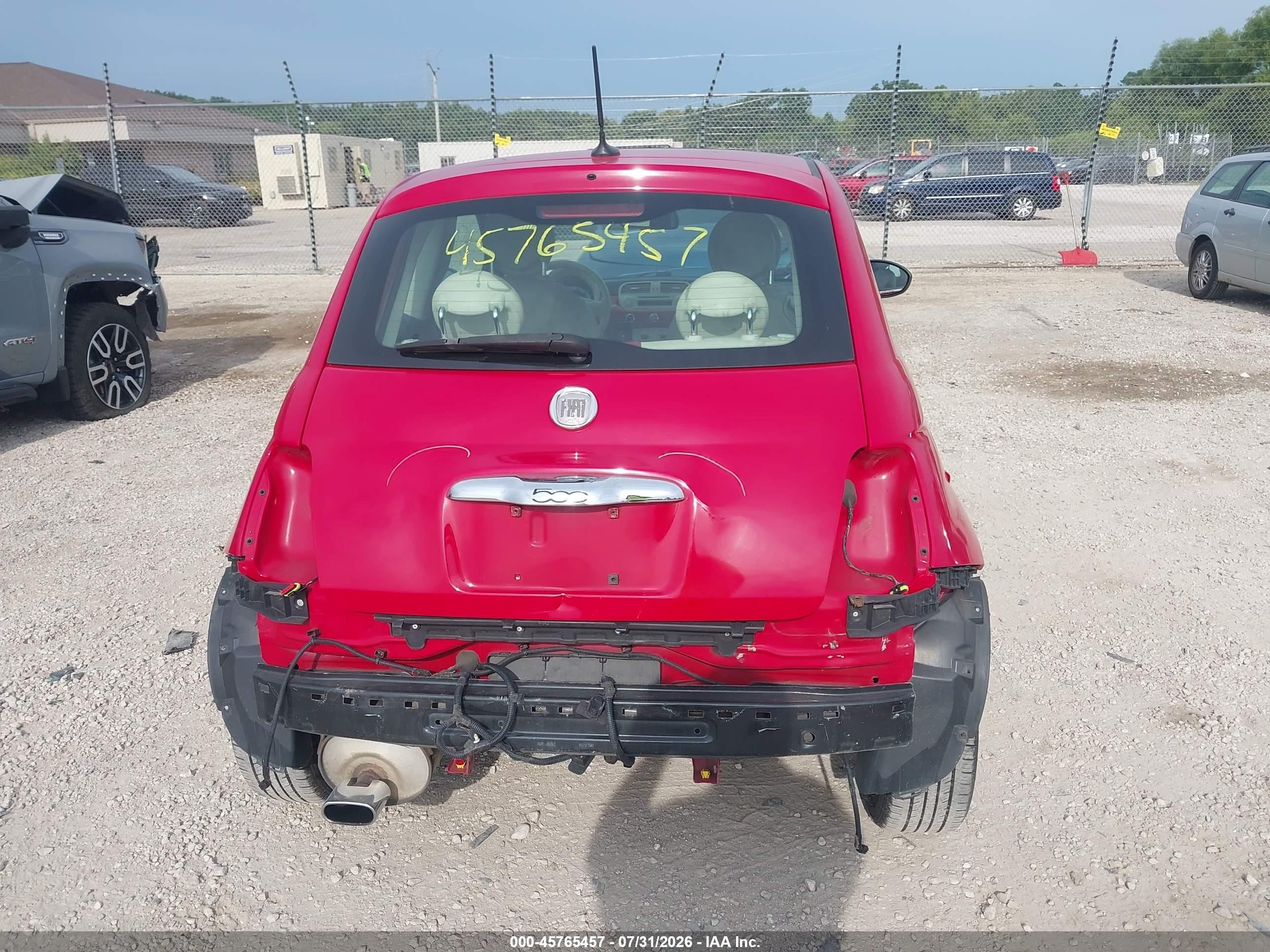 2012 Fiat 500 Lounge Red vin: 3C3CFFCR6CT383902